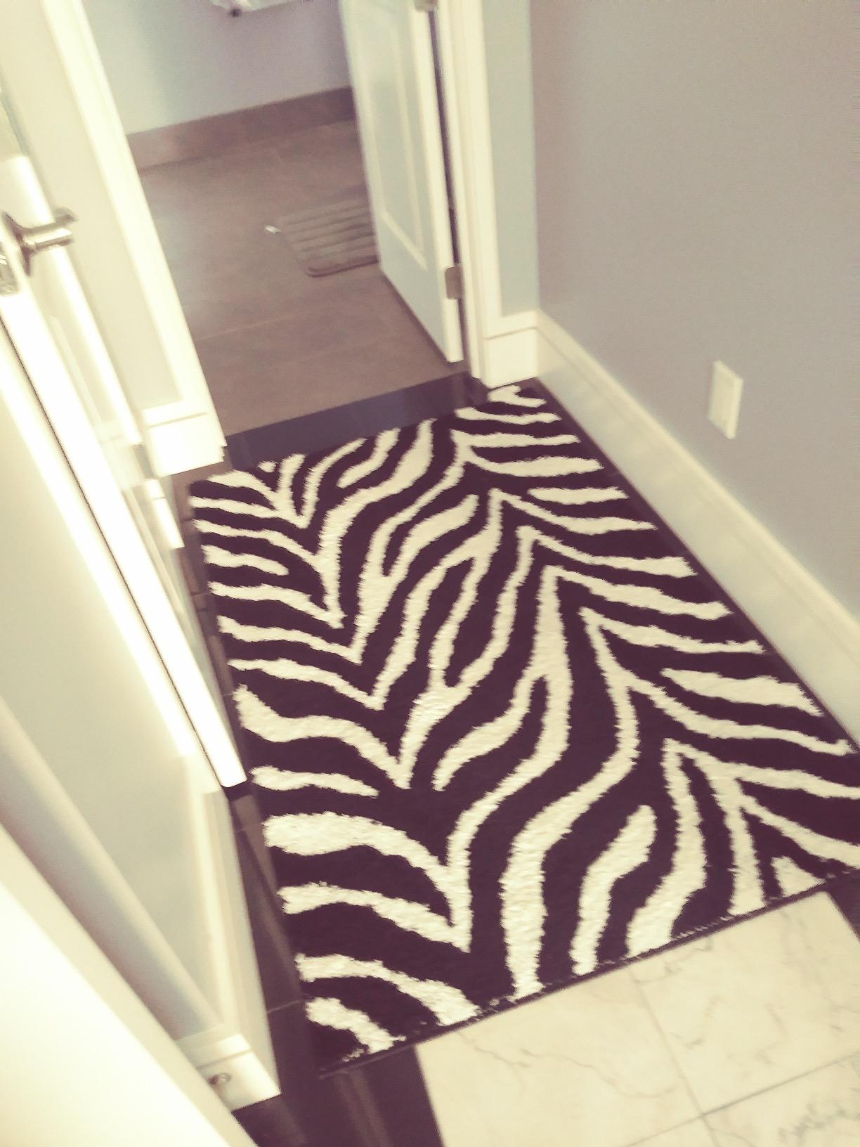 roborock Q7 M5+ Robot Vacuum and Mop, Upgraded from Q5 Max+, 7 Weeks Self-Emptying, 10000Pa Suction, Dual Anti-Tangle System for Pet Hair & Carpet, PreciSense LiDAR Navigation, App Control, Black - Customer Photo 4