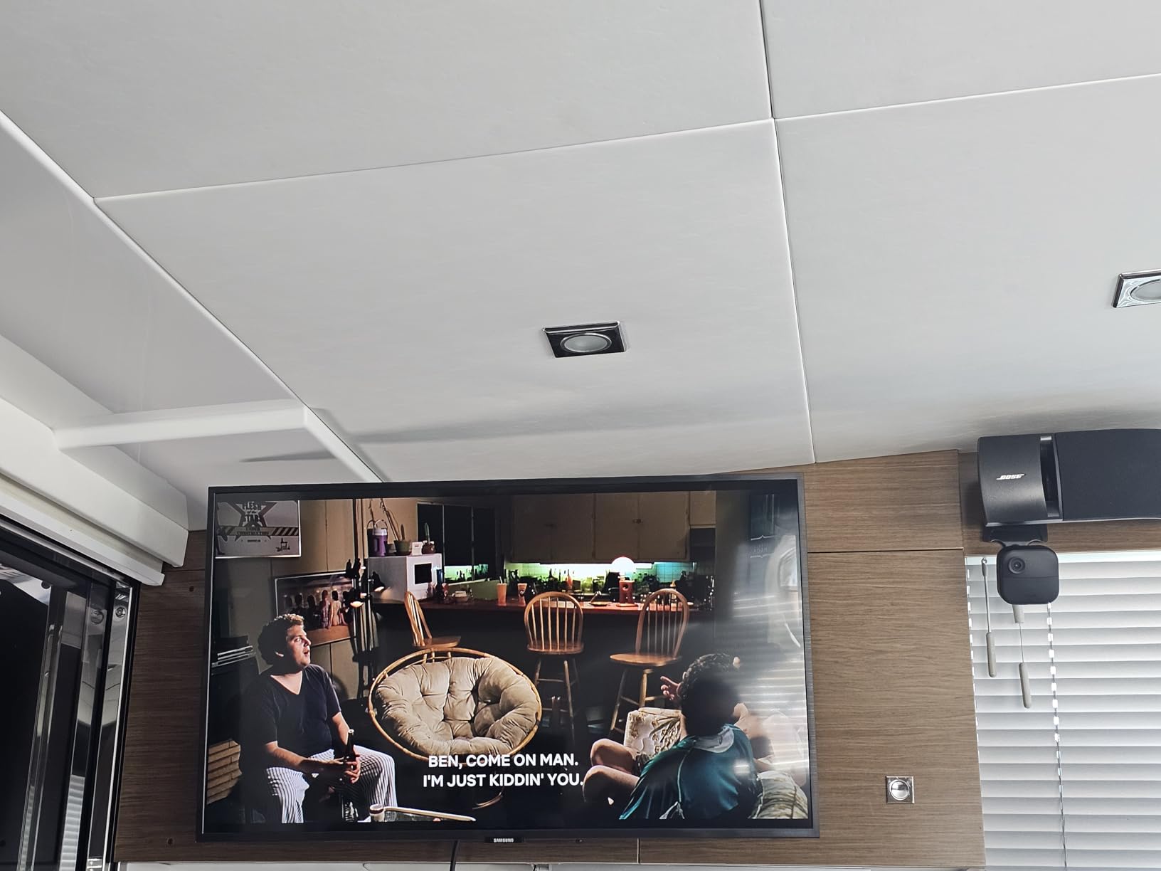 Samsung 32-Inch Class QLED Q8F 4K UHD Smart TV (2025 Model) Q4 AI Processor, 100% Color Volume with Quantum Dot, AirSlim Design, Endless Free Content, Samsung Vision AI, Alexa Built-in - Customer Photo 1