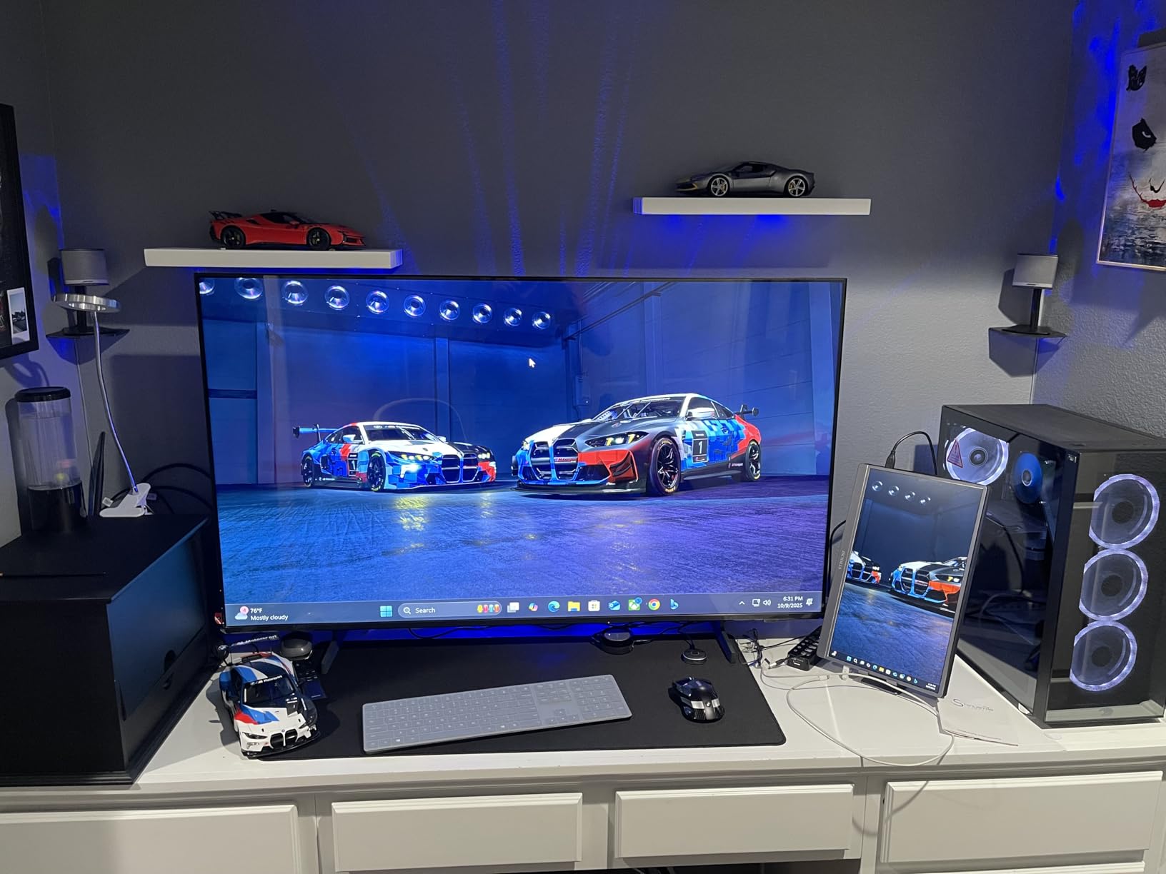 Samsung 50-Inch Class Crystal UHD U8000F 4K Smart TV (2025 Model) Endless Free Content, Crystal Processor 4K, MetalStream Design, Knox Security, Alexa Built-in Customer Review Samsung 50-Inch Class Crystal UHD U8000F 4K Smart TV (2025 Model) Endless Free Content, Crystal Processor 4K, MetalStream Design, Knox Security, Alexa Built-in - Customer Photo 4