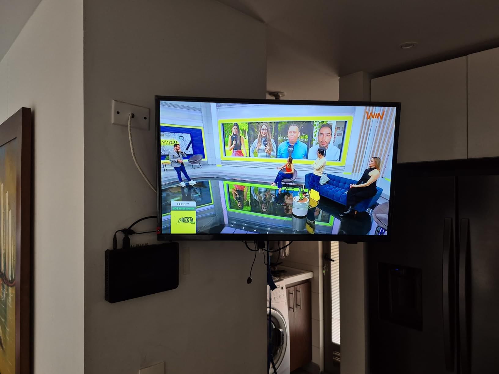 SAMSUNG 40-Inch Class Full HD F6000 Smart TV (2025 Model) HDR, Object Tracking Sound Lite, Knox Security, One UI Tizen, Smart TV Customer Review SAMSUNG 40-Inch Class Full HD F6000 Smart TV (2025 Model) HDR, Object Tracking Sound Lite, Knox Security, One UI Tizen, Smart TV - Customer Photo 3