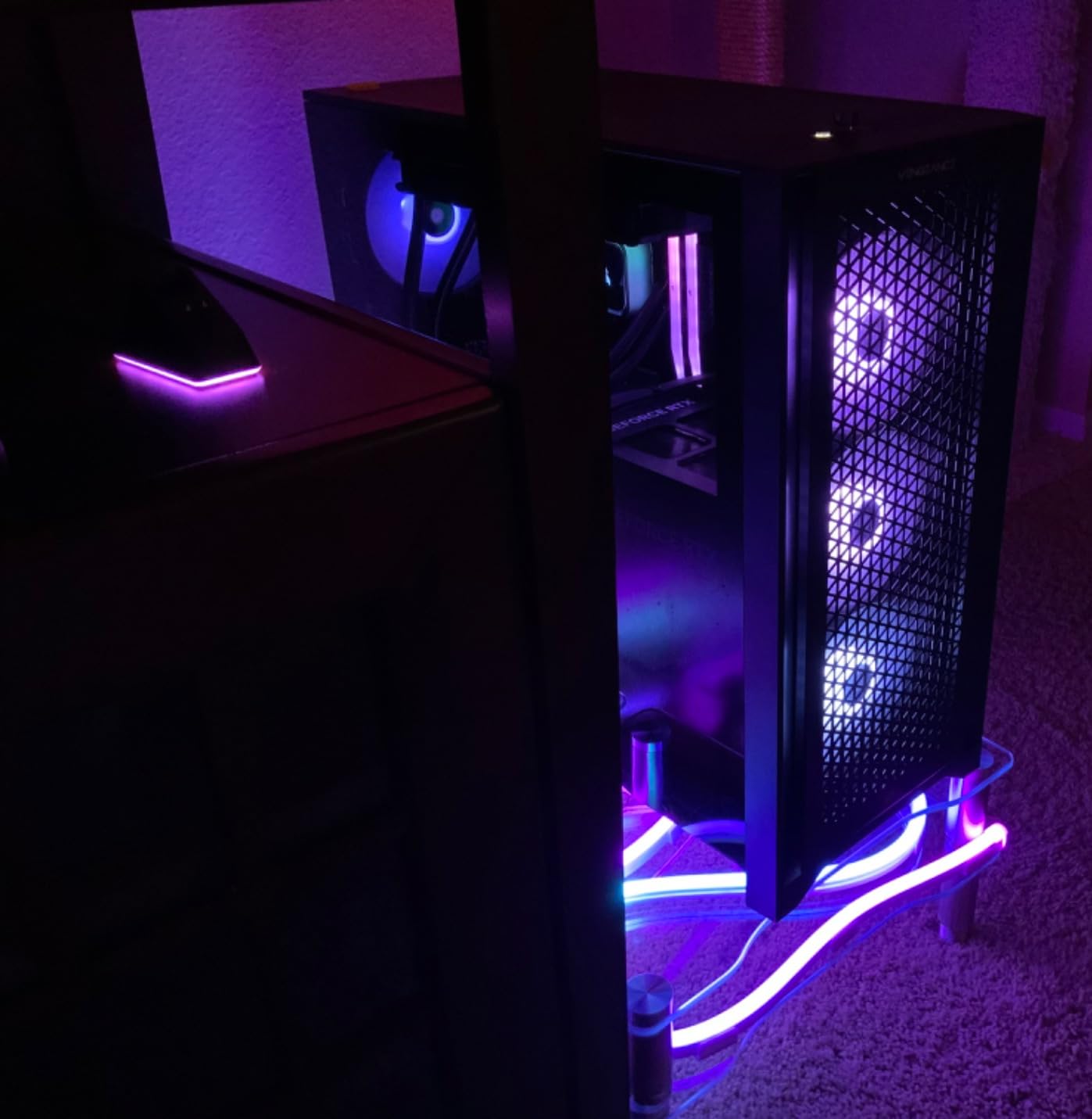 Corsair Vengeance i7500 Gaming PC – Liquid Cooled Intel Core i9-14900KF CPU – NVIDIA GeForce RTX 5080 GPU – 32GB Vengeance RGB DDR5 Memory – 2TB M.2 SSD – Black Customer Review Corsair Vengeance i7500 Gaming PC – Liquid Cooled Intel Core i9-14900KF CPU – NVIDIA GeForce RTX 5080 GPU – 32GB Vengeance RGB DDR5 Memory – 2TB M.2 SSD – Black - Customer Photo 4