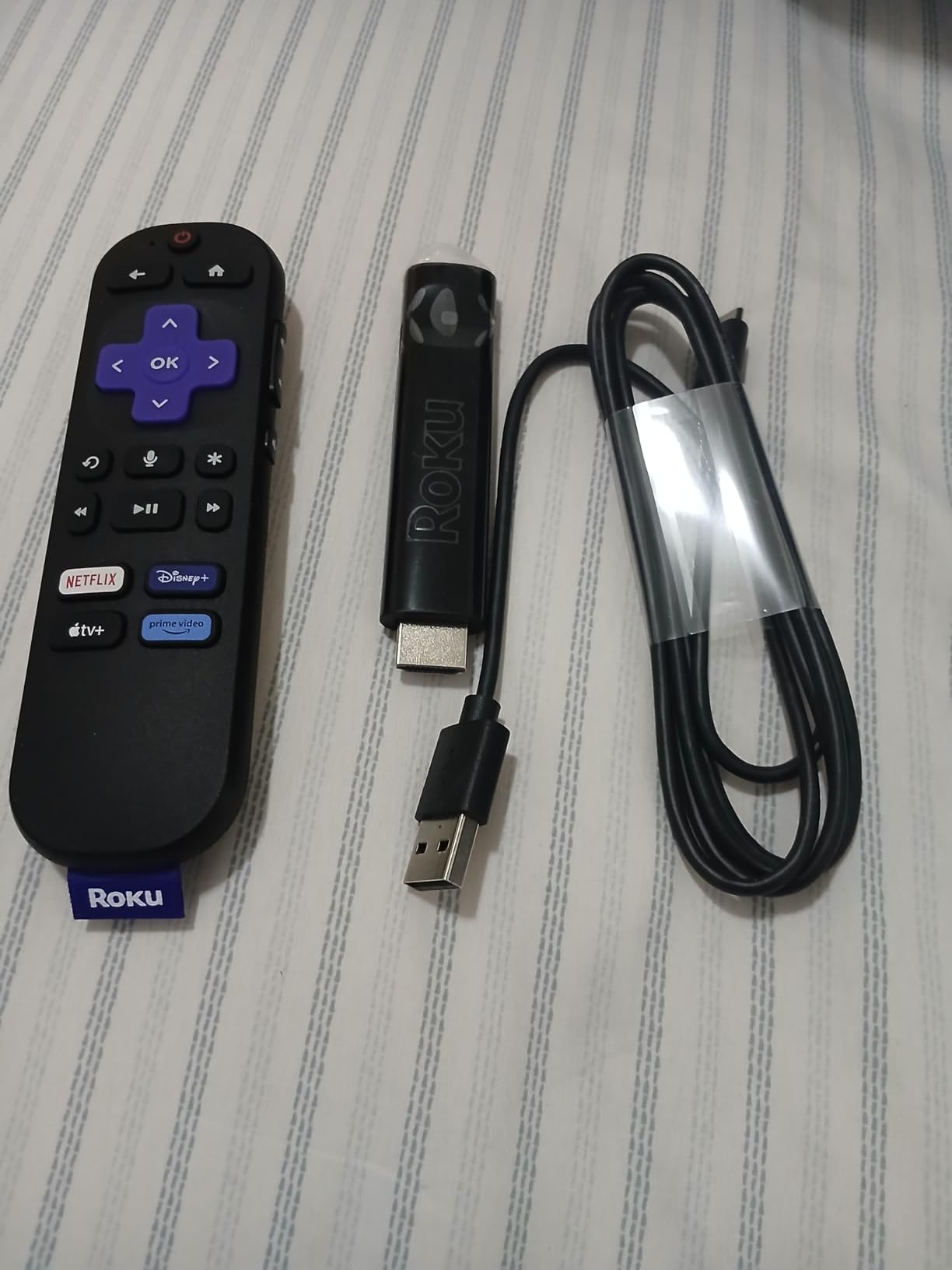 Roku Streaming Stick Plus 2025 - 4K & HDR Roku Streaming Device for TV with Voice Remote - Free & Live TV - Customer Photo 2