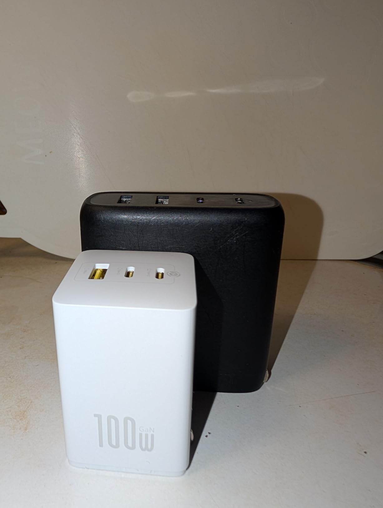 Baseus 100W USB C Charger Block, 3-Port Foldable Compact PPS Wall Charger, Fast Charging Power Adapter for MacBook Pro/Air, iPad, iPhone 17 Pro Max/Air, Galaxy S24, Steam Deck & More - Customer Photo 3