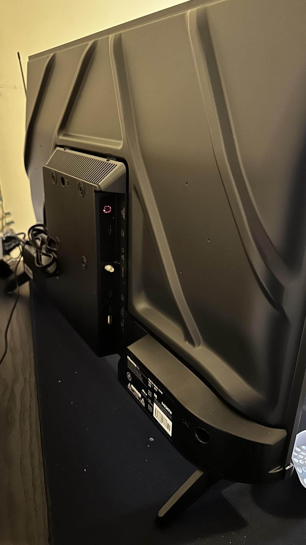 Hisense 32-Inch Class A4 Series FHD 1080p Smart Fire TV (32A4NF, 2025 Model) - DTS Virtual: X, Slim Bezel Design, Alexa Built in Customer Review Hisense 32-Inch Class A4 Series FHD 1080p Smart Fire TV (32A4NF, 2025 Model) - DTS Virtual: X, Slim Bezel Design, Alexa Built in - Customer Photo 4