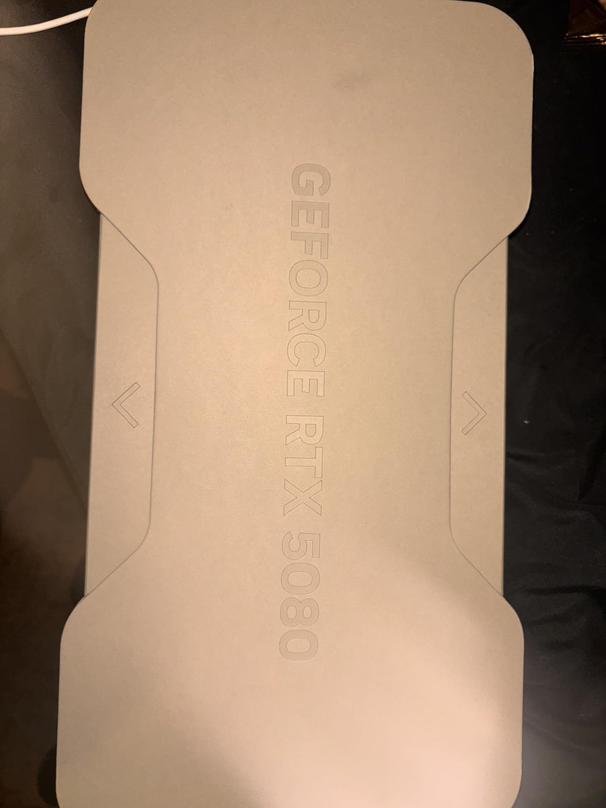 NVIDIA GeForce RTX 5080 Founders Edition - Customer Photo 1