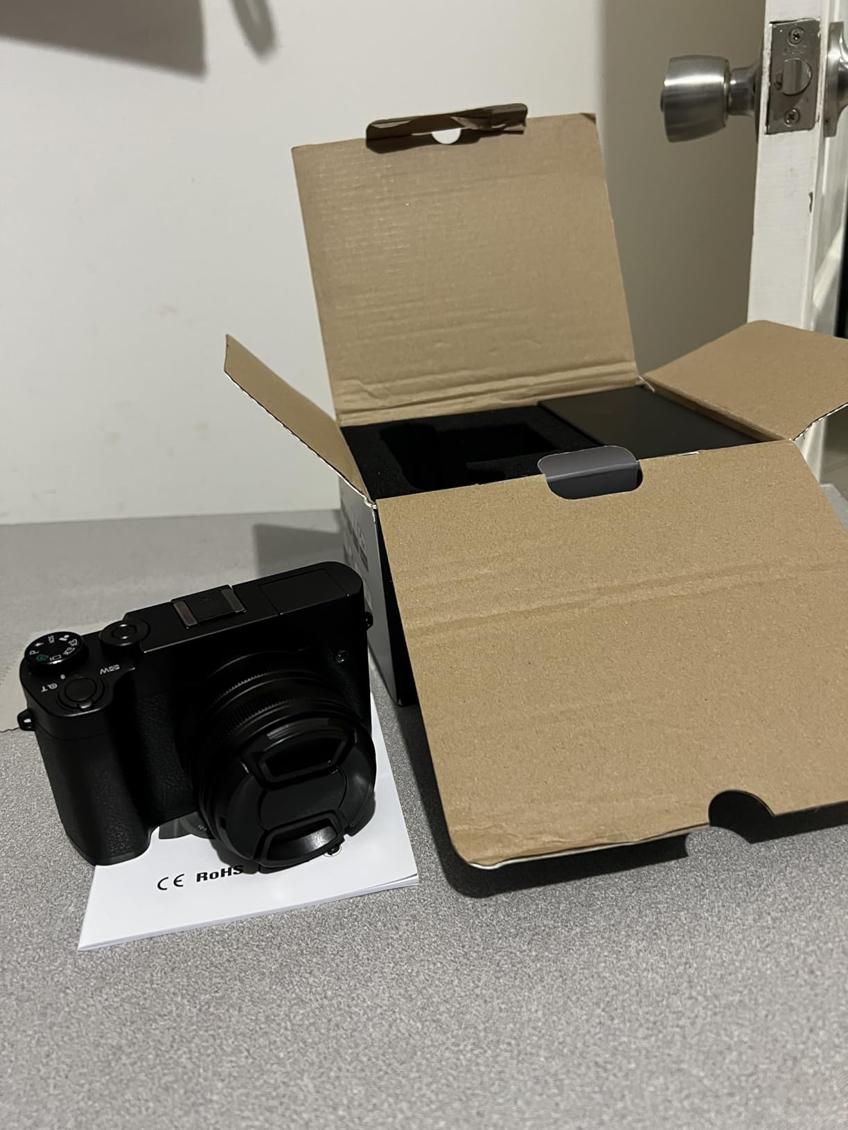 5K Digital Camera, 64MP Cameras for Photography with 6X Optical Zoom & Autofocus, WiFi Vlogging Camera for YouTube Video, Dual-Lens, 2 Batteries, 64GB Card & Flash, Best Cameras for Content Creators - Customer Photo 2