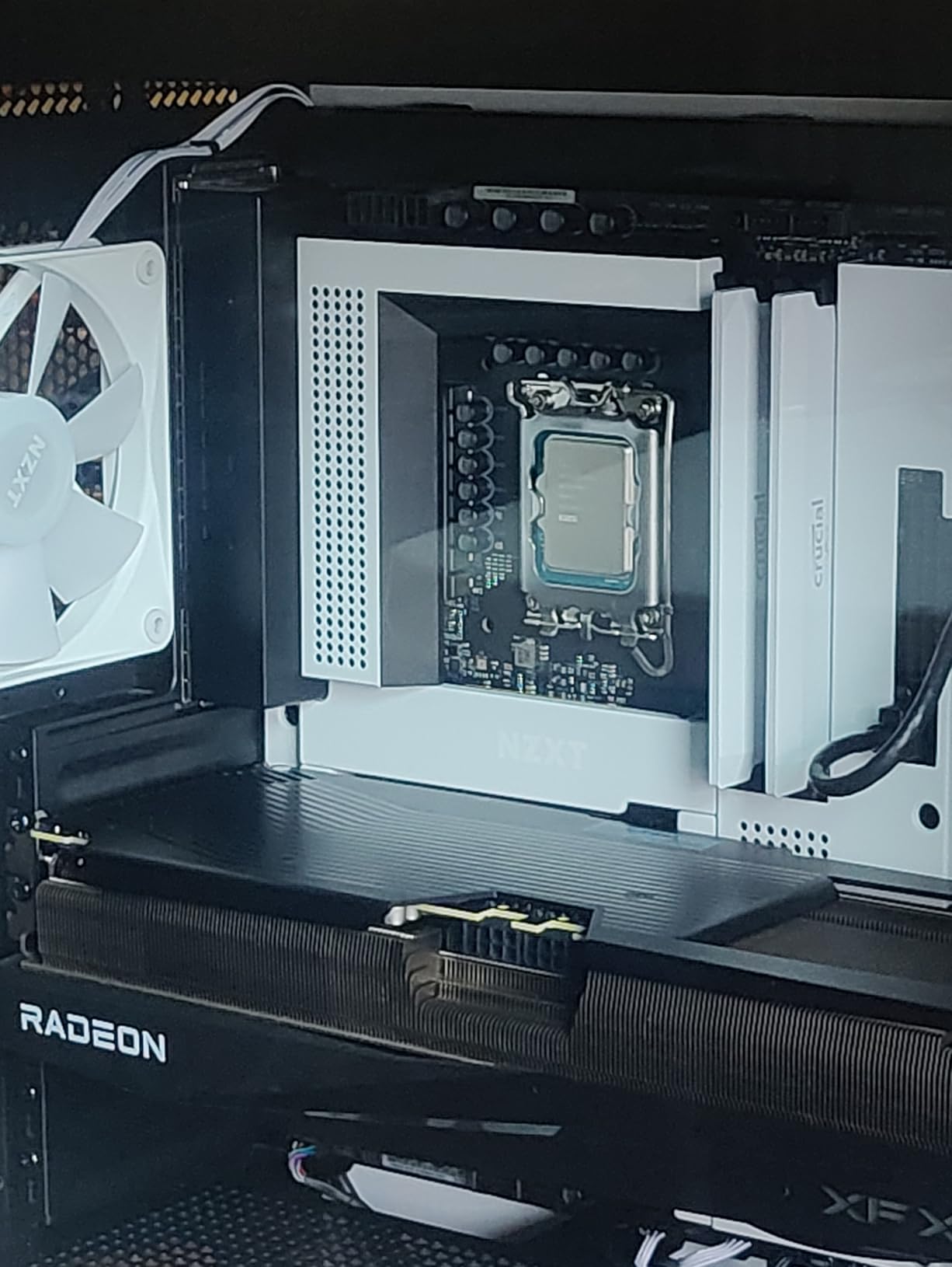 NZXT N9 Z890 - Intel Z890 LGA 1851 ATX Gaming Motherboard for Core Ultra (Series 2) - 20+1+1, DDR5, 5X M.2, PCIe 5.0, Wi-Fi 7, 5GbE, Thunderbolt 4 - RGB, Full-Metal Cover - Black - Customer Photo 1