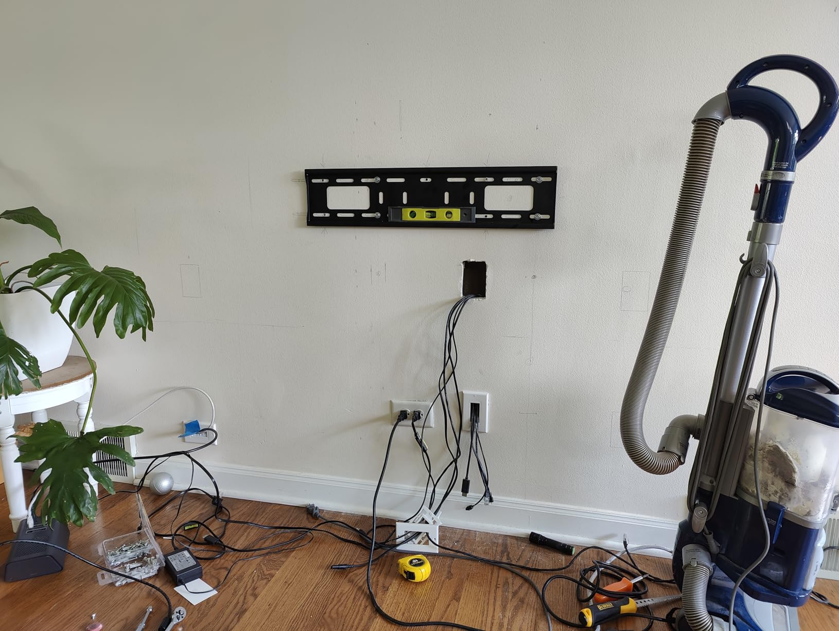 TOSHIBA 65-inch Class M550 Series QLED 4K UHD Smart Fire TV with Voice Remote with Alexa (65M550NU) - Customer Photo 2