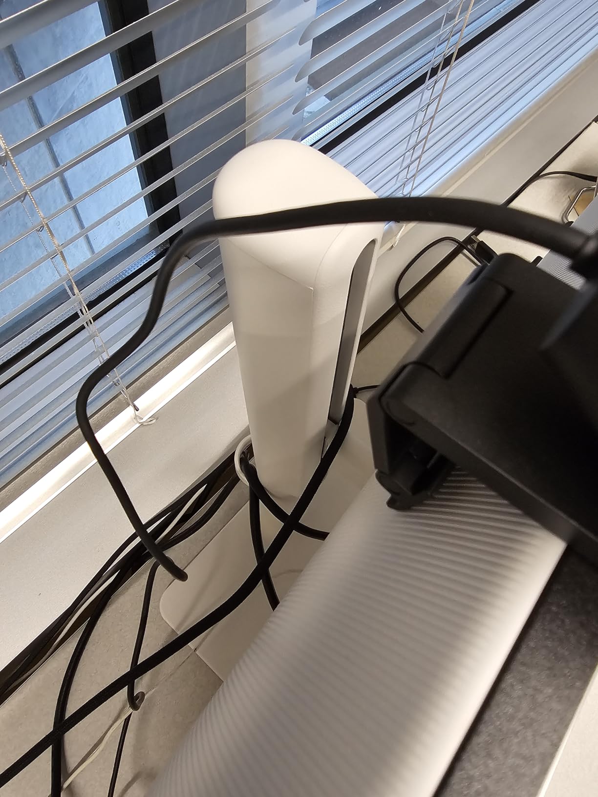 Dell 27 Plus 4K Monitor - S2725QS - 27-inch 4K (3840 x 2160) 120Hz 16:9 Display, IPS Panel, AMD FreeSync Premium, sRGB 99%, Integrated Speakers, 1500:1 Contrast Ratio, Comfortview Plus - Ash White Customer Review Dell 27 Plus 4K Monitor - S2725QS - 27-inch 4K (3840 x 2160) 120Hz 16:9 Display, IPS Panel, AMD FreeSync Premium, sRGB 99%, Integrated Speakers, 1500:1 Contrast Ratio, Comfortview Plus - Ash White - Customer Photo 3