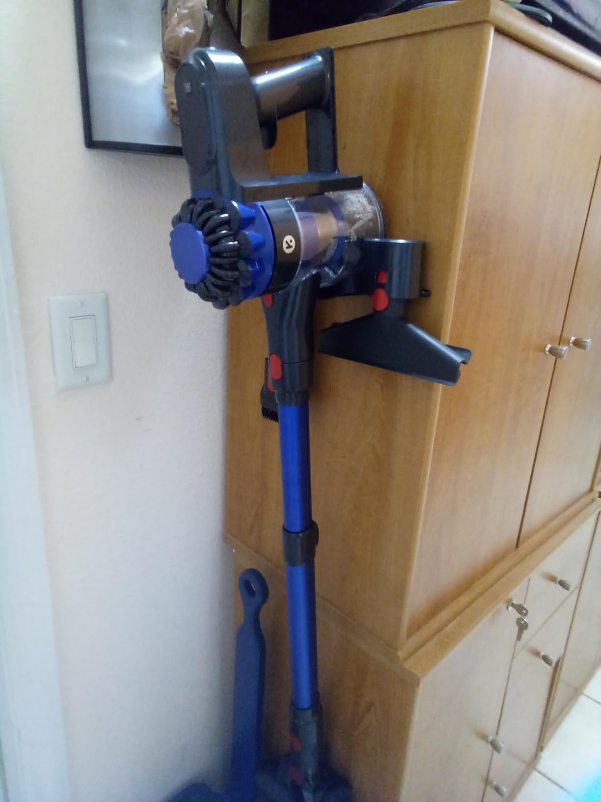 Cordless Vacuum Cleaner, 500W/40Kpa Vacuum Cleaners for Home, 60Mins Stick Vacuum with LED Display, Anti-Tangle & Wall Mount Charging, 8 in 1 Lightweight Vacuum for Hard Floors Carpet Pet Hair - Customer Photo 1