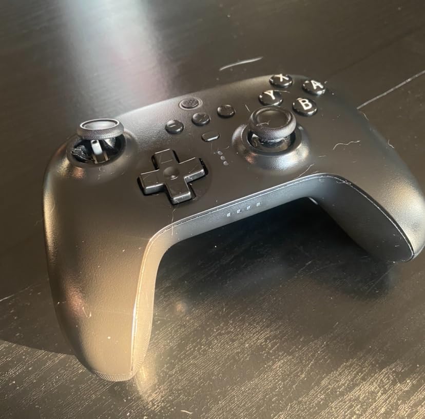 8Bitdo Ultimate 2 Bluetooth Controller for Switch/Switch 2 & Windows PC, Switch Pro Controller with TMR Joysticks, Switchable Hall Effect/Tactile Triggers, Vibration and Motion Control - White Customer Review 8Bitdo Ultimate 2 Bluetooth Controller for Switch/Switch 2 & Windows PC, Switch Pro Controller with TMR Joysticks, Switchable Hall Effect/Tactile Triggers, Vibration and Motion Control - White - Customer Photo 5