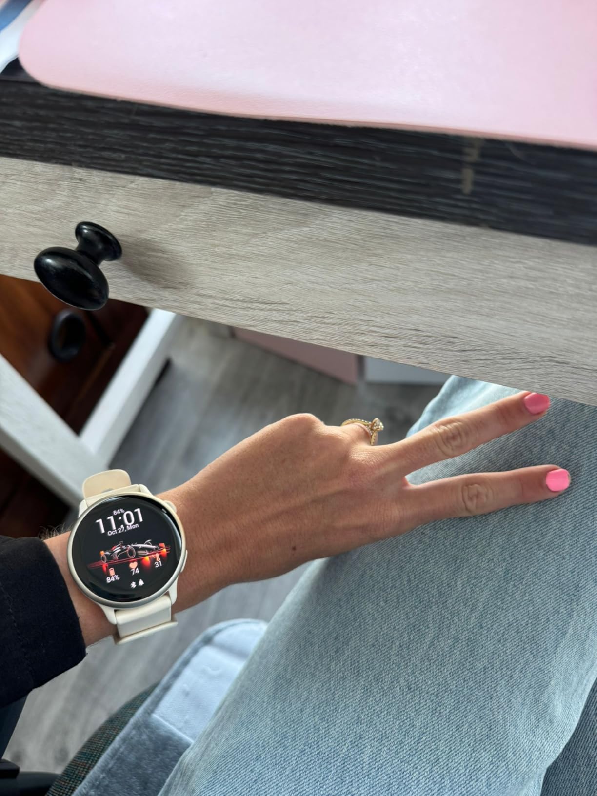 Garmin vívoactive® 6, Health and Fitness GPS Smartwatch, AMOLED Display, Up to 11 Days of Battery, Slate with Black Band - Customer Photo 1