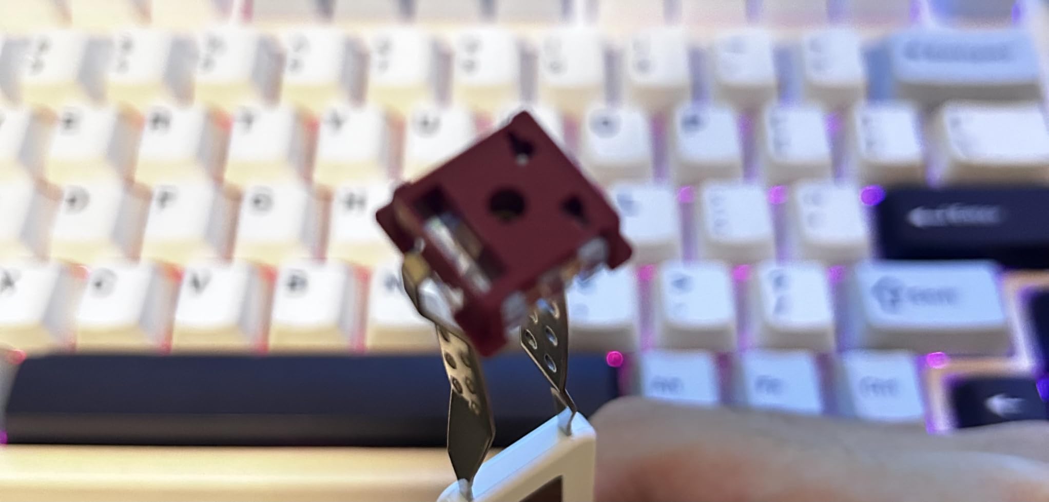 GK GAMAKAY TK68 HE Rapid Trigger Mechanical Keyboard Hall Effect Hot-swap Magnetic Switch, Snap Tap, 68 Keys PBT Keycap Bluetooth/2.4GHz/Wired 65% RGB Esports Gaming Keyboard (Magnetic Phoenix Switch) - Customer Photo 3