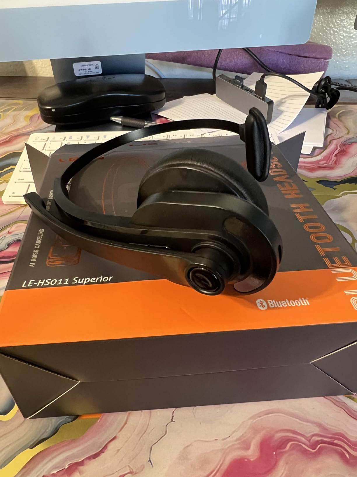 LEVN Wireless Headset with Mic for Work, Bluetooth Headset with Microphone-AI Noise Cancelling, Single-Ear Wireless Headphones with Mic & USB Dongle for PC/Computer/Call Center/Laptop/Teams/Zoom/Home Customer Review LEVN Wireless Headset with Mic for Work, Bluetooth Headset with Microphone-AI Noise Cancelling, Single-Ear Wireless Headphones with Mic & USB Dongle for PC/Computer/Call Center/Laptop/Teams/Zoom/Home - Customer Photo 2