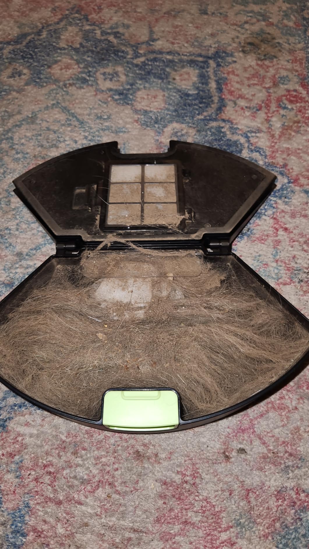 iRobot Roomba 104 Vac Robot Vacuum - Intense Power-Lifting Suction, Smart & Fast Home Mapping, Ideal for Pet Hair, LiDAR Navigation, Multi-Surface Cleaning, Cleans in Neat Rows, Self-Charging - Customer Photo 3