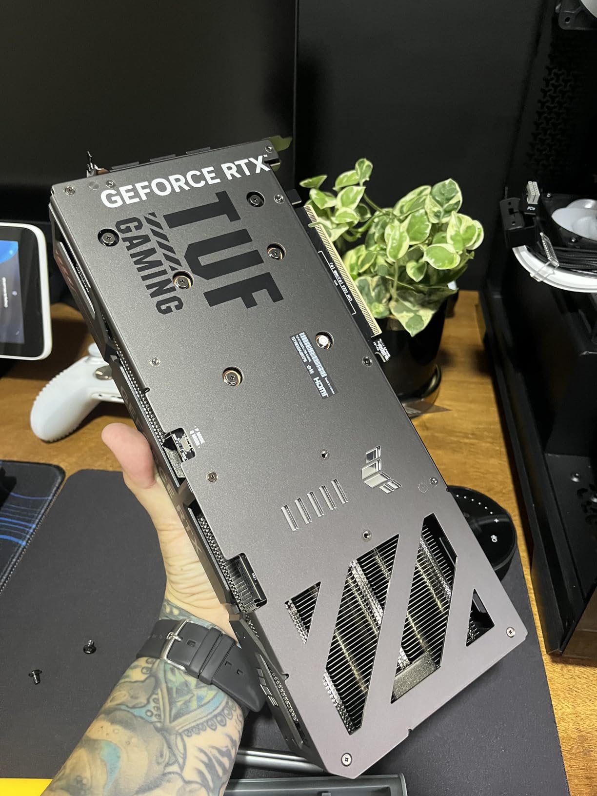 ASUS TUF Gaming GeForce RTX ™ 5060 Ti 8GB GDDR7 OC Edition Gaming Graphics Card (PCIe® 5.0, HDMI®/DP 2.1, 3.1-Slot, Military-Grade Components, Protective PCB Coating, axial-tech Fans) - Customer Photo 5