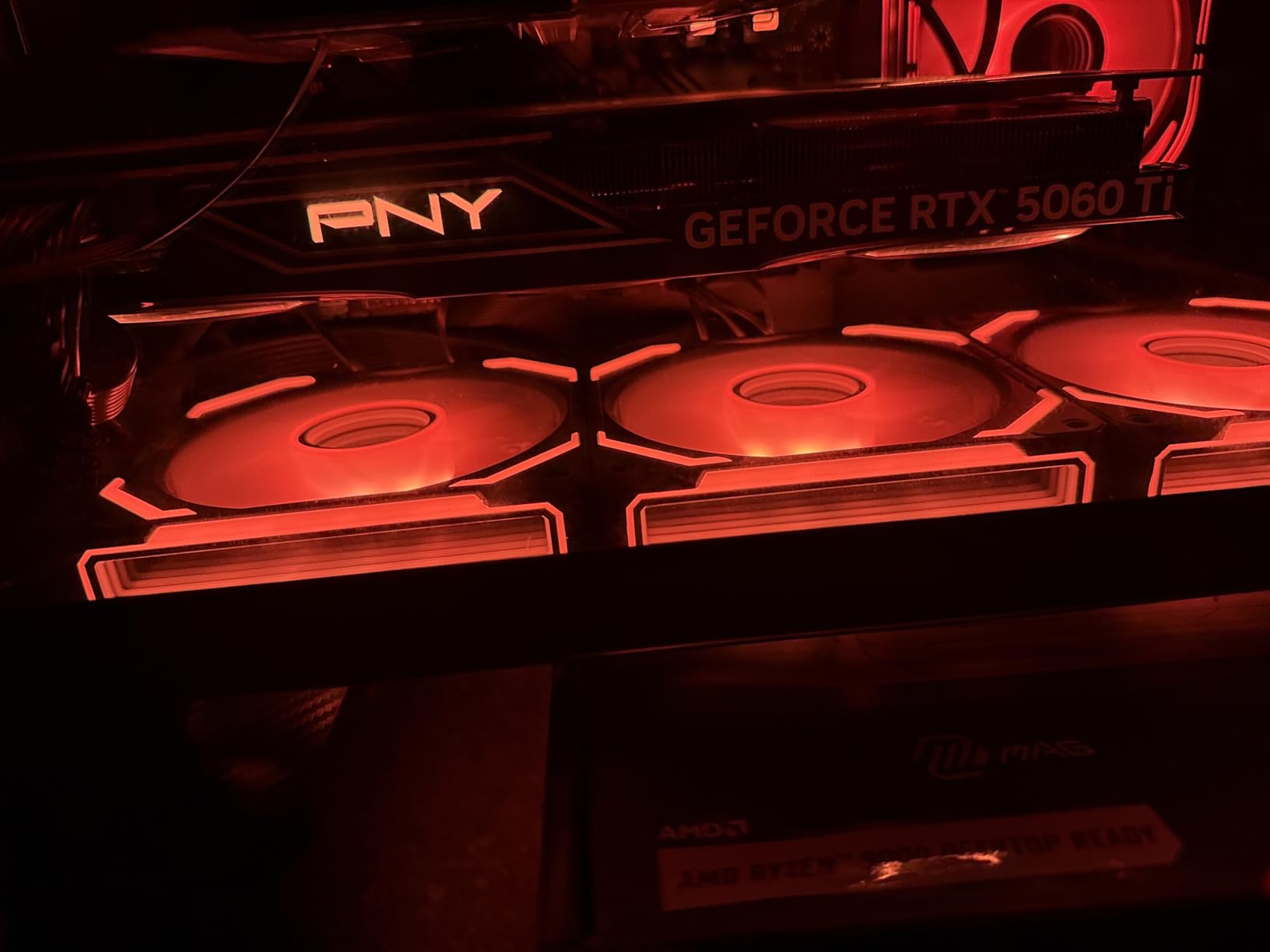 PNY NVIDIA GeForce RTX™ 5060 Ti OC Dual Fan, Graphics Card (16GB GDDR7, 128-bit, Boost Speed: 2692 MHz, SFF-Ready, PCIe® 5.0, HDMI®/DP 2.1, 2-Slot, NVIDIA Blackwell Architecture, DLSS 4) - Customer Photo 1