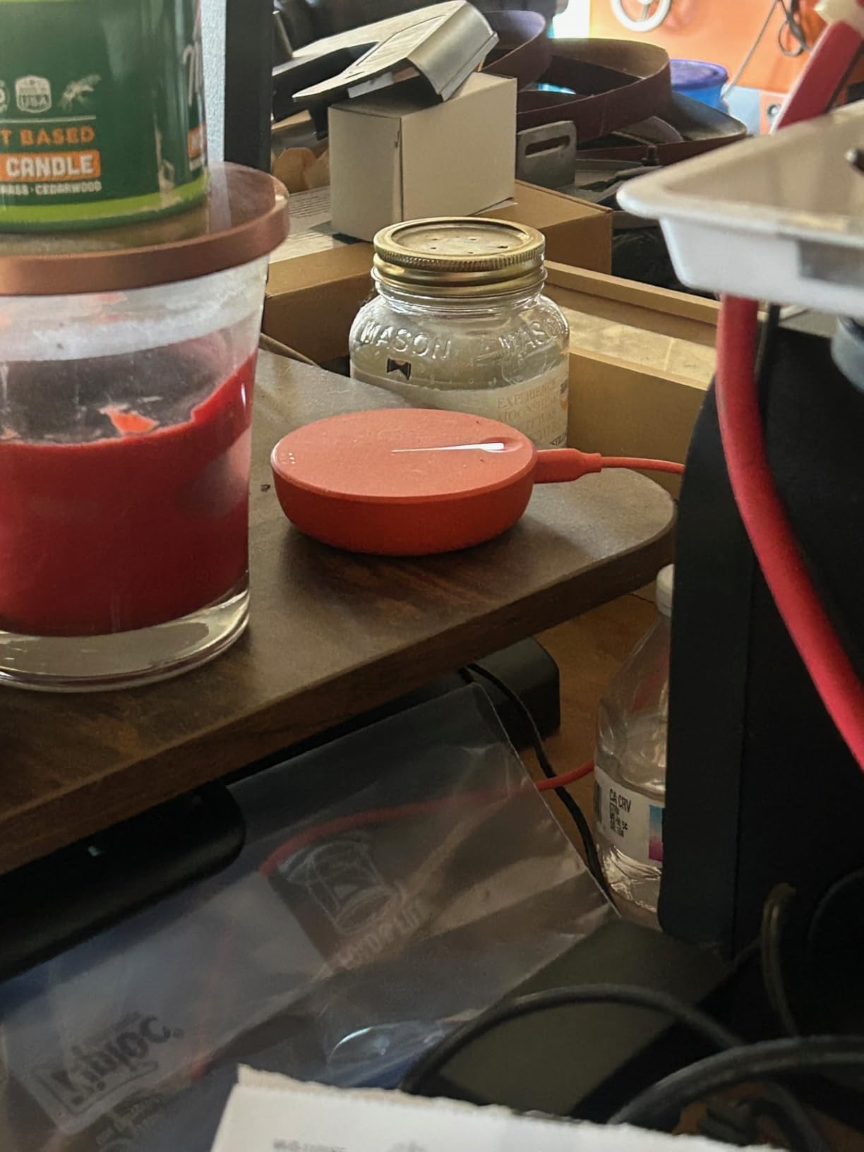 Solis Pro – Mobile 5G Hotspot and Power Bank, Bundle Includes Lifetime Data (12GB Per Year) and 10GB Global Data, Multi-Carrier, Wi-Fi 6E in140+ Countries, No Contract, Portable Internet by SIMO - Customer Photo 1