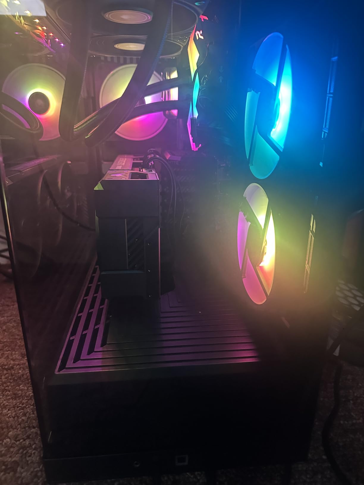 iBUYPOWER Y40 PRO Black Gaming PC Desktop Computer AMD Ryzen 7 9700X CPU, NVIDIA GeForce RTX 5070Ti 16GB GPU, 32GB DDR5 RGB 5200MHz RAM, 1TB NVMe SSD, Windows 11 Home, Keyboard, Mouse - Y40BA7N57T02 Customer Review iBUYPOWER Y40 PRO Black Gaming PC Desktop Computer AMD Ryzen 7 9700X CPU, NVIDIA GeForce RTX 5070Ti 16GB GPU, 32GB DDR5 RGB 5200MHz RAM, 1TB NVMe SSD, Windows 11 Home, Keyboard, Mouse - Y40BA7N57T02 - Customer Photo 2