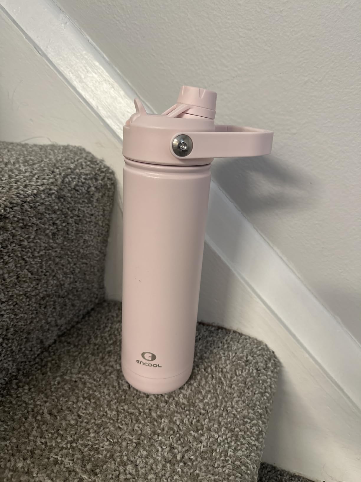 ENCOOL Insulated Water Bottle with Straw Stainless Steel Water Bottle, Leak-Proof, BPA-Free, Double Wall Vacuum Keeps Cold for 24 Hours for Sports, Travel, School (26 oz, Black Night) - Customer Photo 1