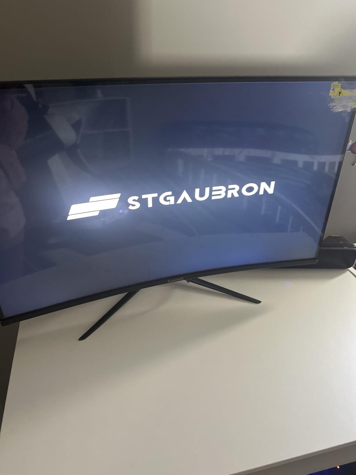 Gawfolk 24.5 Inch Gaming Curved Monitor Built-in Speakers, 3000R 120Hz PC Screen Full HD 1080P, HDMI 2.0, VGA, Wall Mount Compatible 75 * 75mm - Customer Photo 1