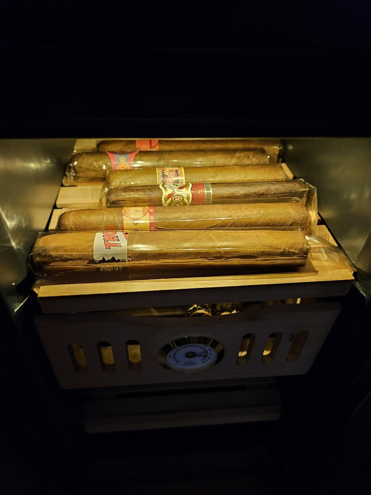 14.8 Cu Ft ETL & DOE Certified Commercial Merchandiser Refrigerator for Beverage,Glass Door Upright Display Fridge with Front LED Light,Large Freestanding Business Cooler for Shop,Restaurant,etc - Customer Photo 1