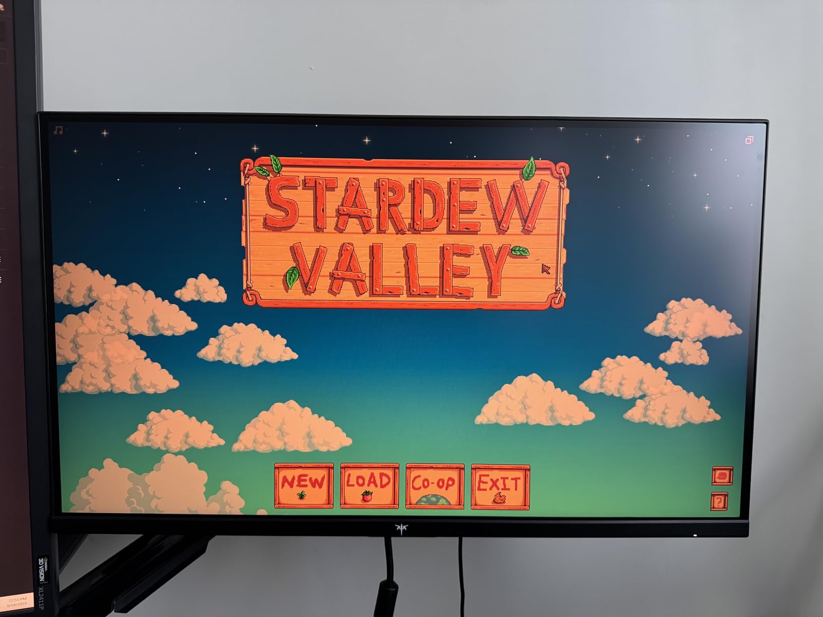 KTC 24 inch Gaming Monitor QHD 180Hz, Fast IPS 1440p Computer Monitor, Up to 185Hz, 1ms, G-Sync/FreeSync, HDR400, Height Adjustable, 2 x HDMI, 1 x DP H24T7 - Customer Photo 2