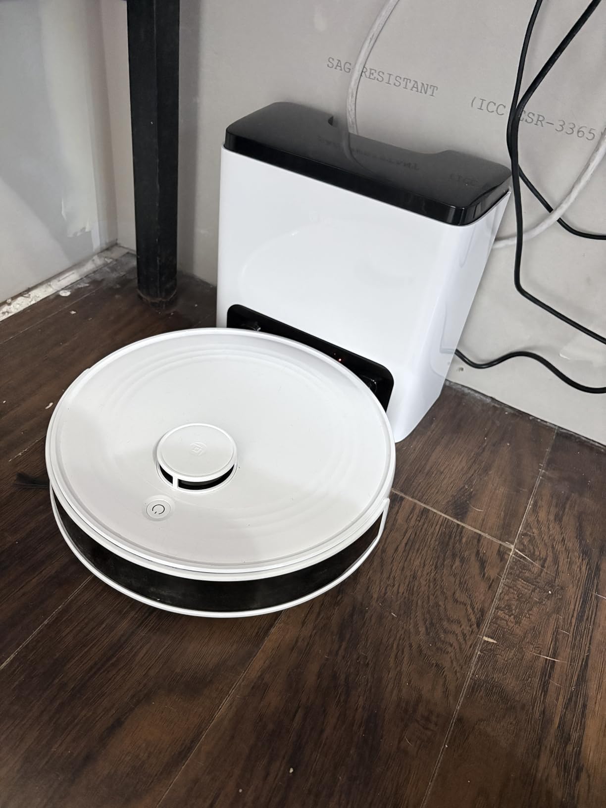 Lefant LiDAR Robot Vacuum and Mop,45-Day Self-Emptying,6000Pa Powerful Suction,Customized Cleaning,Home Mapping,140 Min Runtime,Roller Brush for Carpet,2.4G/5G WiFi/Alexa/APP/iWatch,M2 Plus - Customer Photo 1