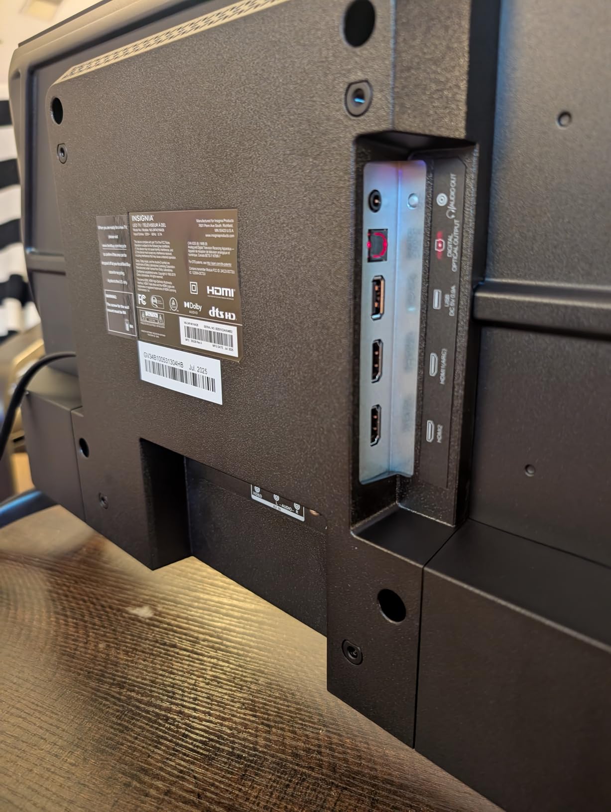 INSIGNIA 40 INSIGNIA 40