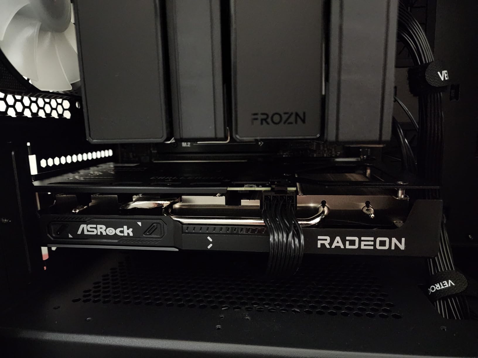 ASRock Radeon RX 9060 XT Challenger 16GB GDDR6 OC Graphics Card | 3300 MHz Boost | Dual Fan | 0dB Cooling | Metal Backplate | PCIe 5.0 | DisplayPort 2.1a, HDMI 2.1b - Customer Photo 1