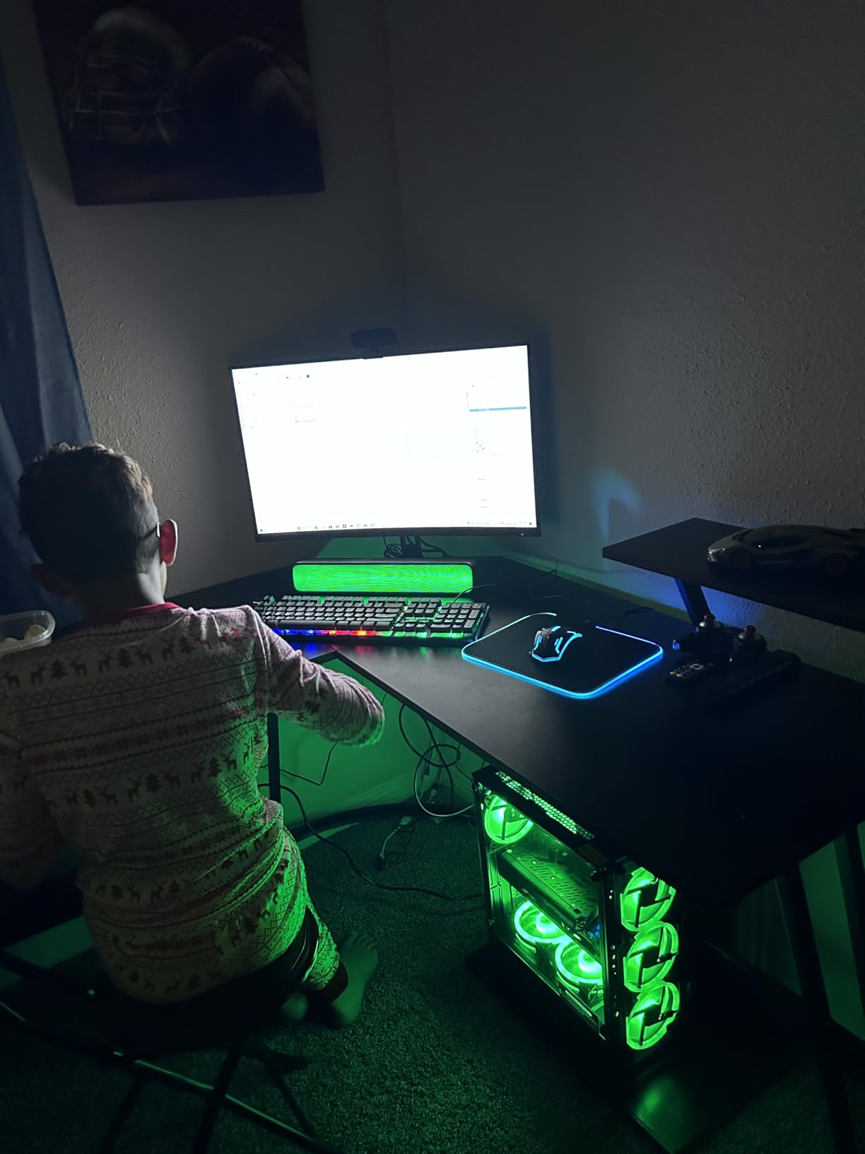 STGAubron Gaming PC Computer Desktop, Intel Core i7 8th Gen up to 4.1GHz, GeForce RTX 3050 6G, 16G DDR4, 1T SSD, WiFi 6, BT 5.2, RGB Fan x6, Windows 11 Home - Customer Photo 2