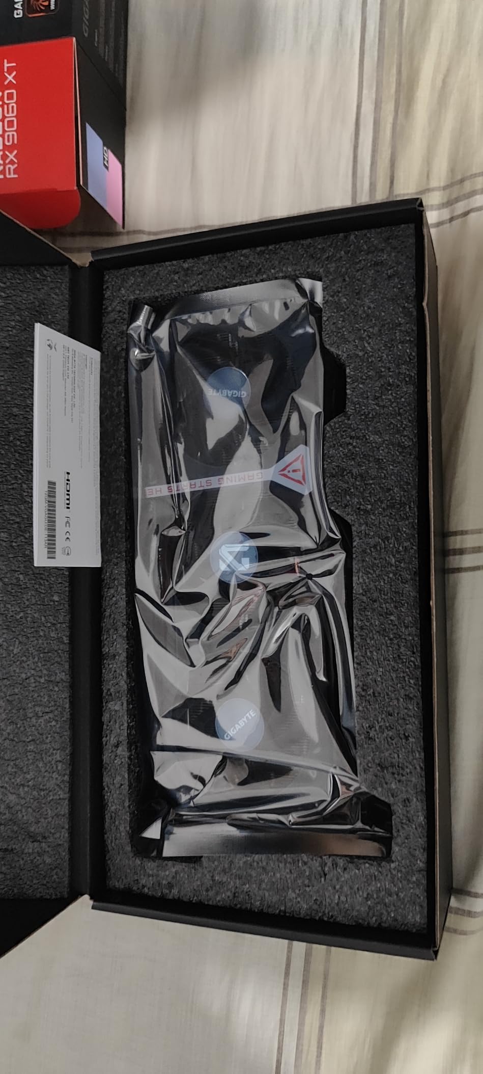 GIGABYTE Radeon RX 9060 XT Gaming OC 16G Graphics Card, PCIe 5.0, 16GB GDDR6, GV-R9060XTGAMING OC-16GD Video Card - Customer Photo 3