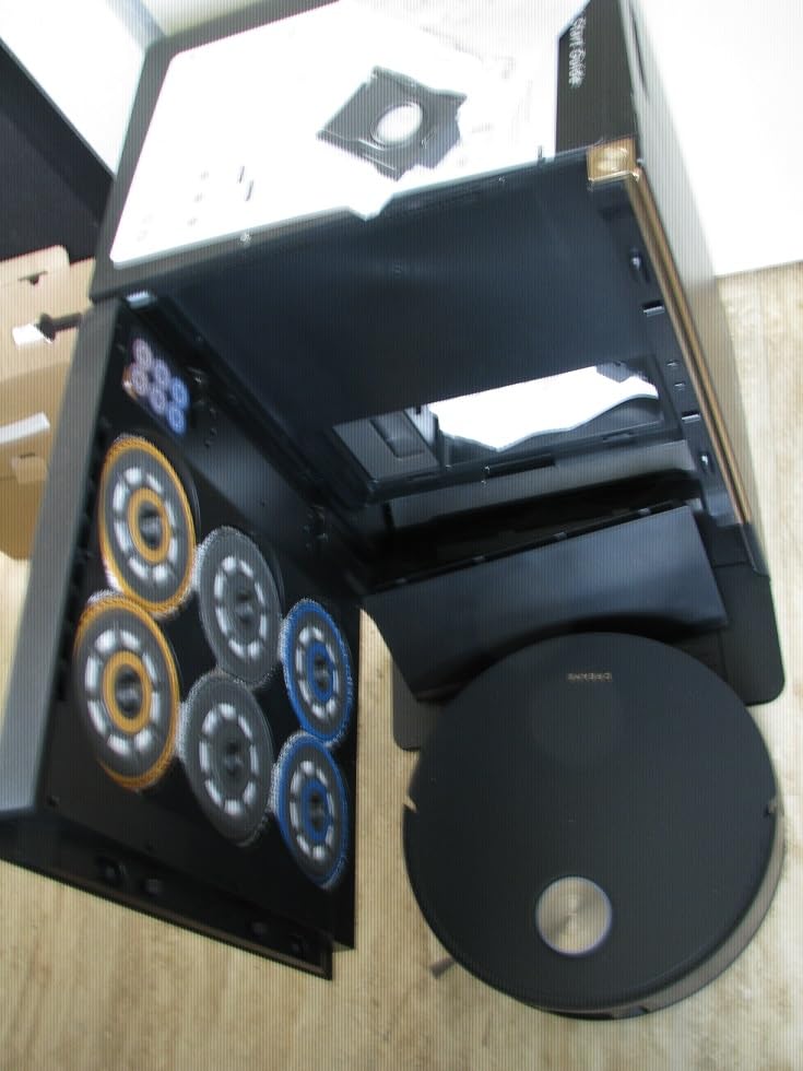 DREAME Matrix10 Ultra Robot Vacuum and Mop, Multi-Mop Switching, 3.14inch Obstacle Clearing, 30,000Pa Suction, Self Empty&Refill, Self-Cleaning, 100% Detangling, 240+ Obstacle Avoidance, Voice Control - Customer Photo 2