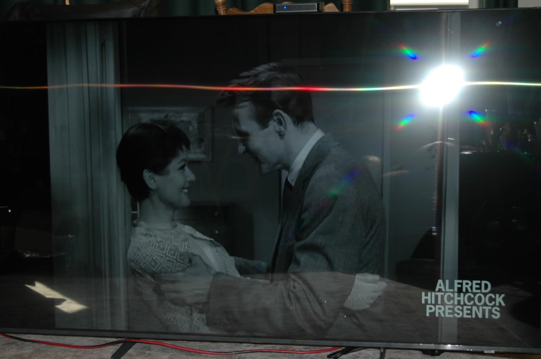 Samsung 75-Inch Class QLED Q6F Series Smart TV (2025 Model, 75Q6F) Q4 Lite Processor, Quantum HDR, Motion Xcelerator 60Hz, Color Booster, 4K Upscaling, Works with Alexa - Customer Photo 3