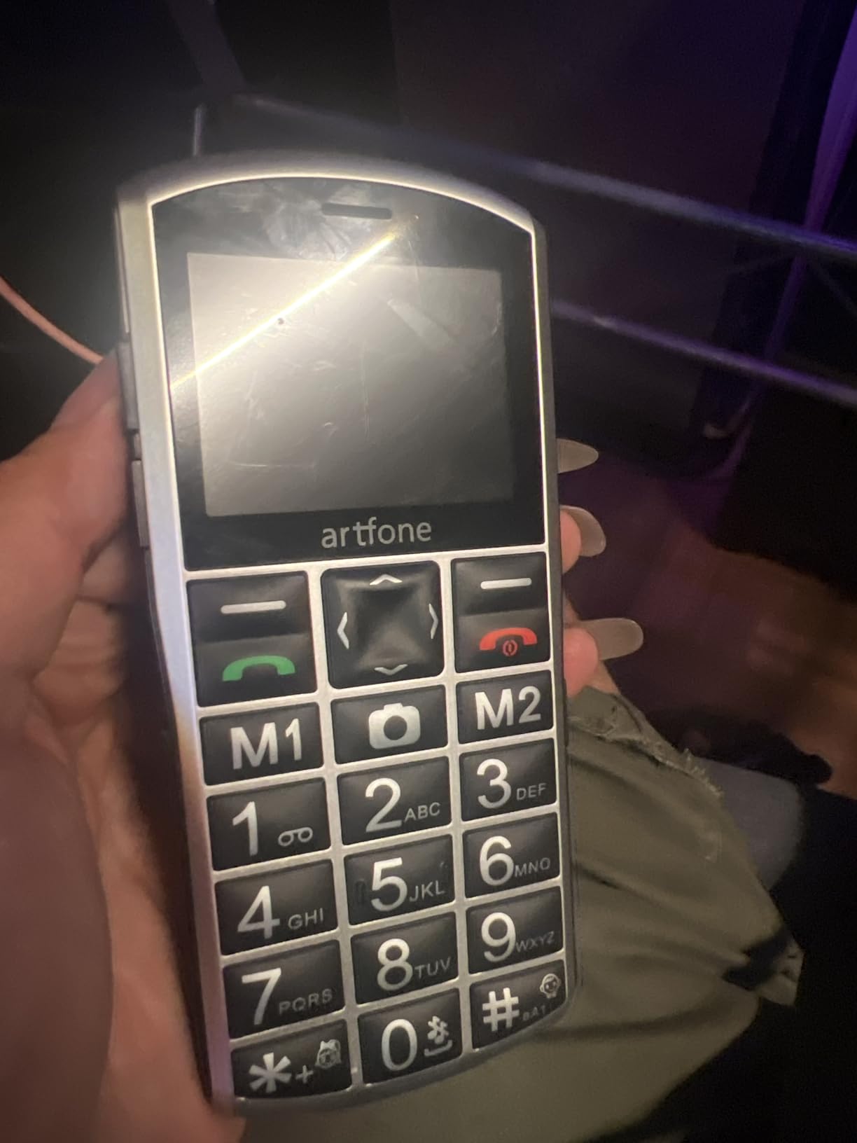 A400 Pro Silver - Large Button Cell Phone for Seniors丨4G LTE Unlocked Phones with SOS Button丨2MP Rear Camera丨Charging Dock丨1800mAh丨Dual SIM丨Speed Dial丨Volume Boost丨Hands-free丨Dumb Phone丨USB-C - Customer Photo 1