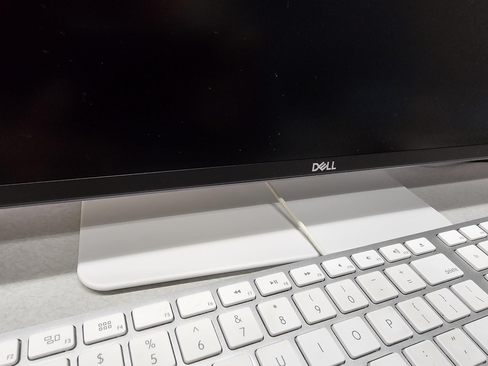 Dell 32 Plus 4K QD-OLED Monitor S3225QC - 31.6-inch (3840 x 2160) 120Hz 0.03ms Display, AI-Enhanced 3D Spatial Audio, Height/Tilt/Swivel/Slant Adjustment - Ash White - Customer Photo 2