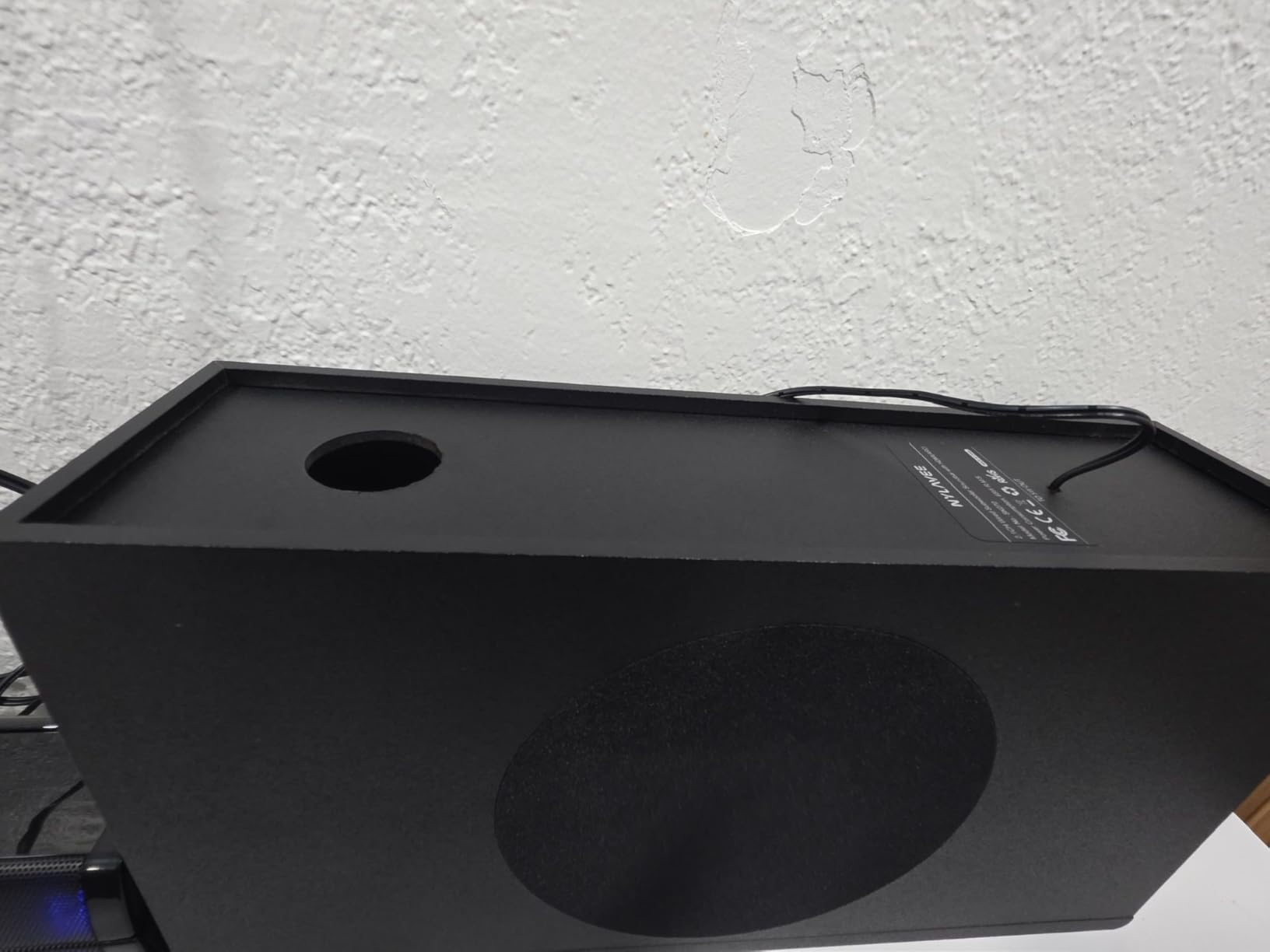 Nylavee Sound Bar - Hi-Fi Stereo Soundbar with Subwoofer, 80w Peak Power, Deep Bass Boost, 16-inch Small Bluetooth Sound Bar with HDMI-ARC, Coaxial, AUX Connection for TV, Computer, Projector - Customer Photo 2