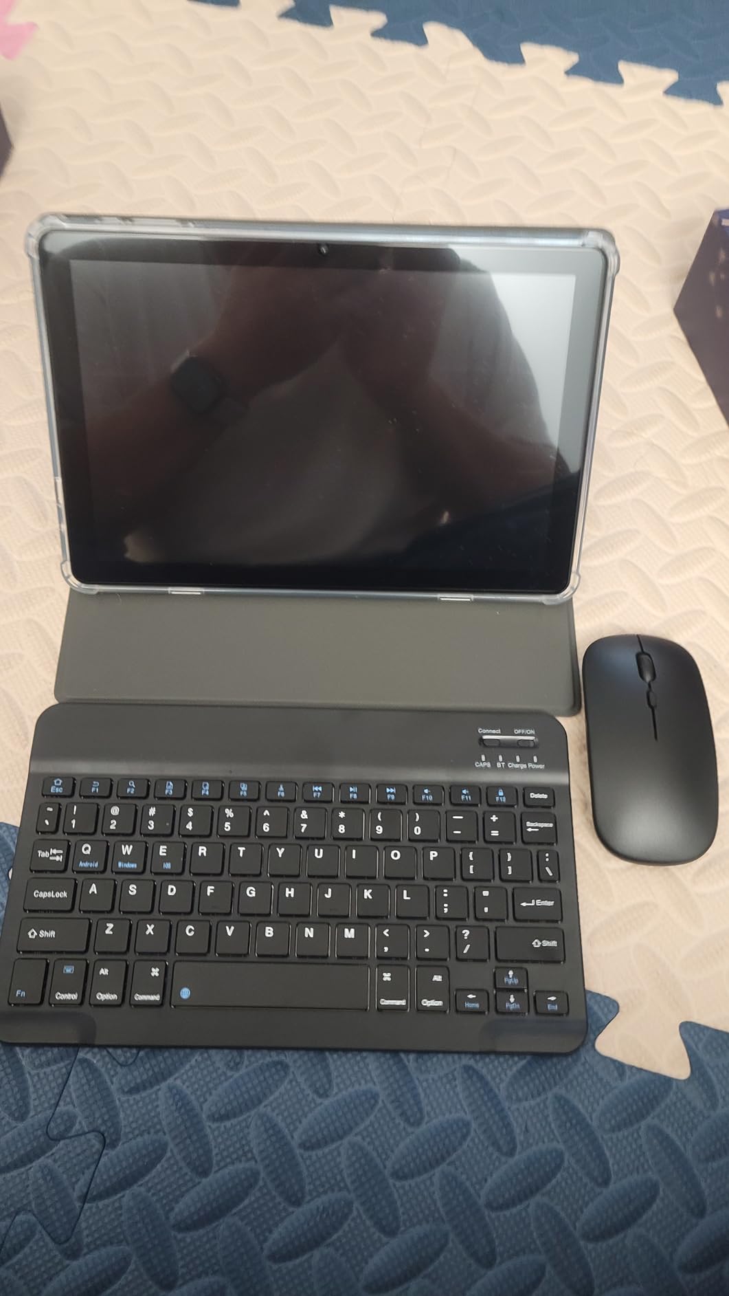 Raemond Android 15 Tablet 10 Inch with Keyboard Mouse, Octa-core CPU,RAM 18GB, ROM 128GB (Up to 1 TB), 800x1280 Widevine L1, WiFi 6 & Bluetooth 5.4, Dual Speakers, 5MP+8MP, 6000mAh, GPS - Customer Photo 4