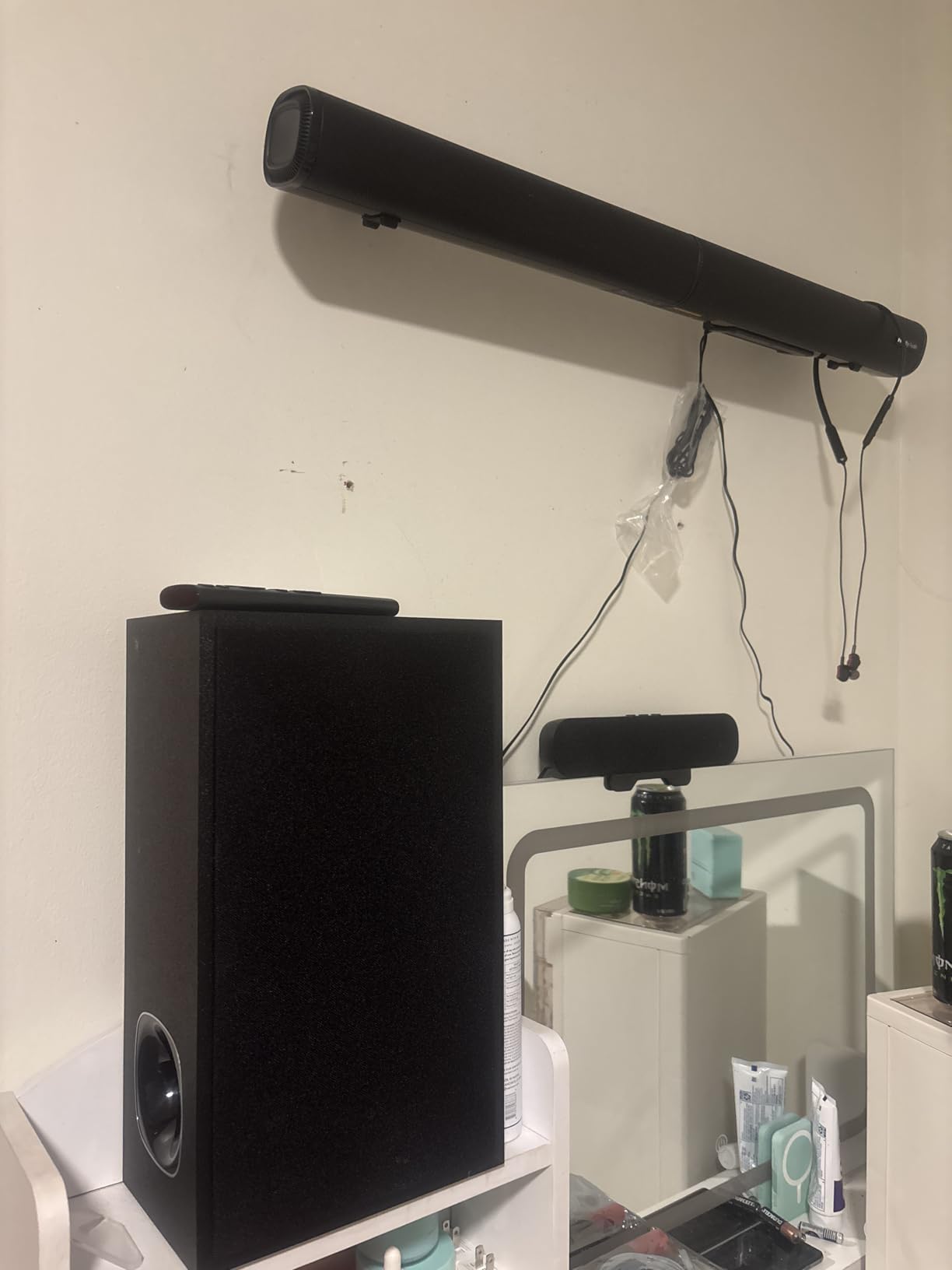 Nylavee Sound Bar - 2.1ch Dolby Audio Soundbar with Subwoofer, 240W High Volume, Wall Mountable 30-inch Bluetooth Sound Bar with HDMI ARC, Optical, and AUX Connection for TV, Projector, Computer - Customer Photo 2