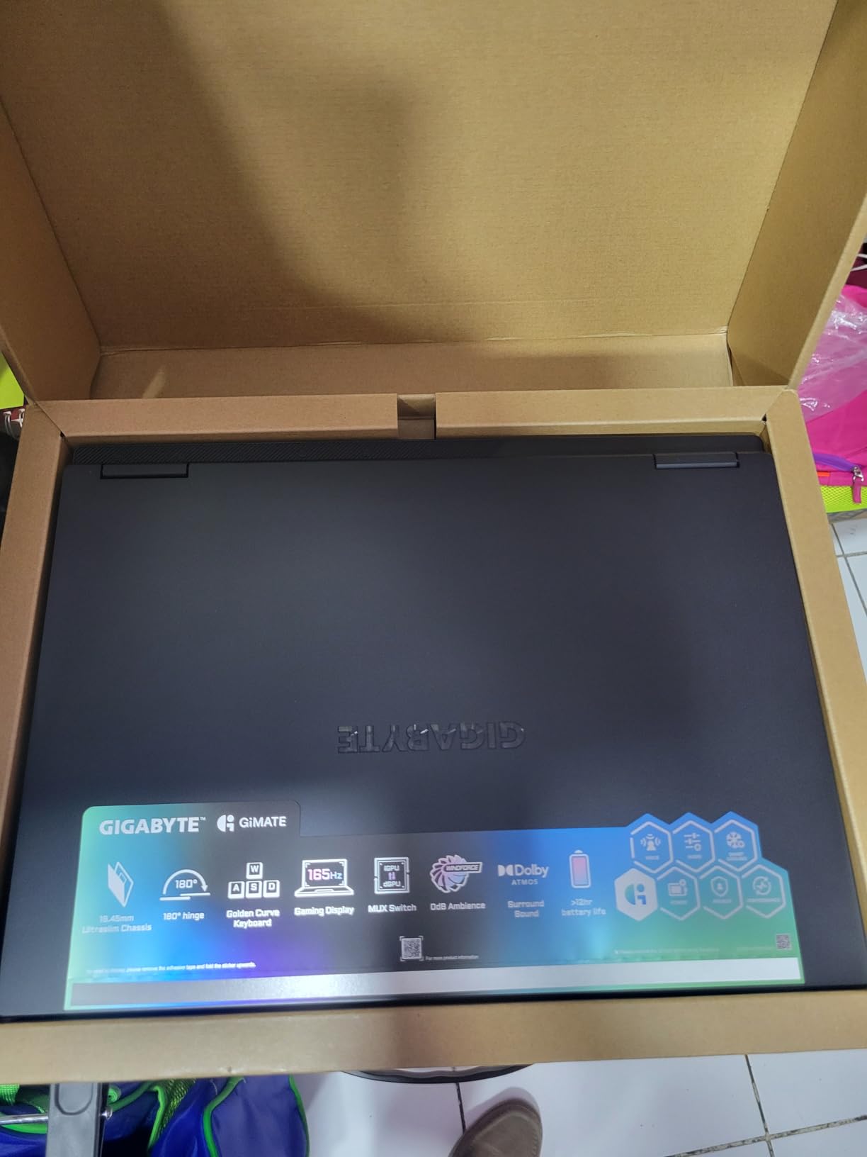 GIGABYTE - Gaming A16 Gaming Laptop - 165Hz 1920x1200 WUXGA - NVIDIA GeForce RTX 5060 - Intel i7-13620H - 1TB SSD with 16GB DDR5 RAM - Windows 11 Home AD Gaming A16 CVHI3US894SH customer photo 1