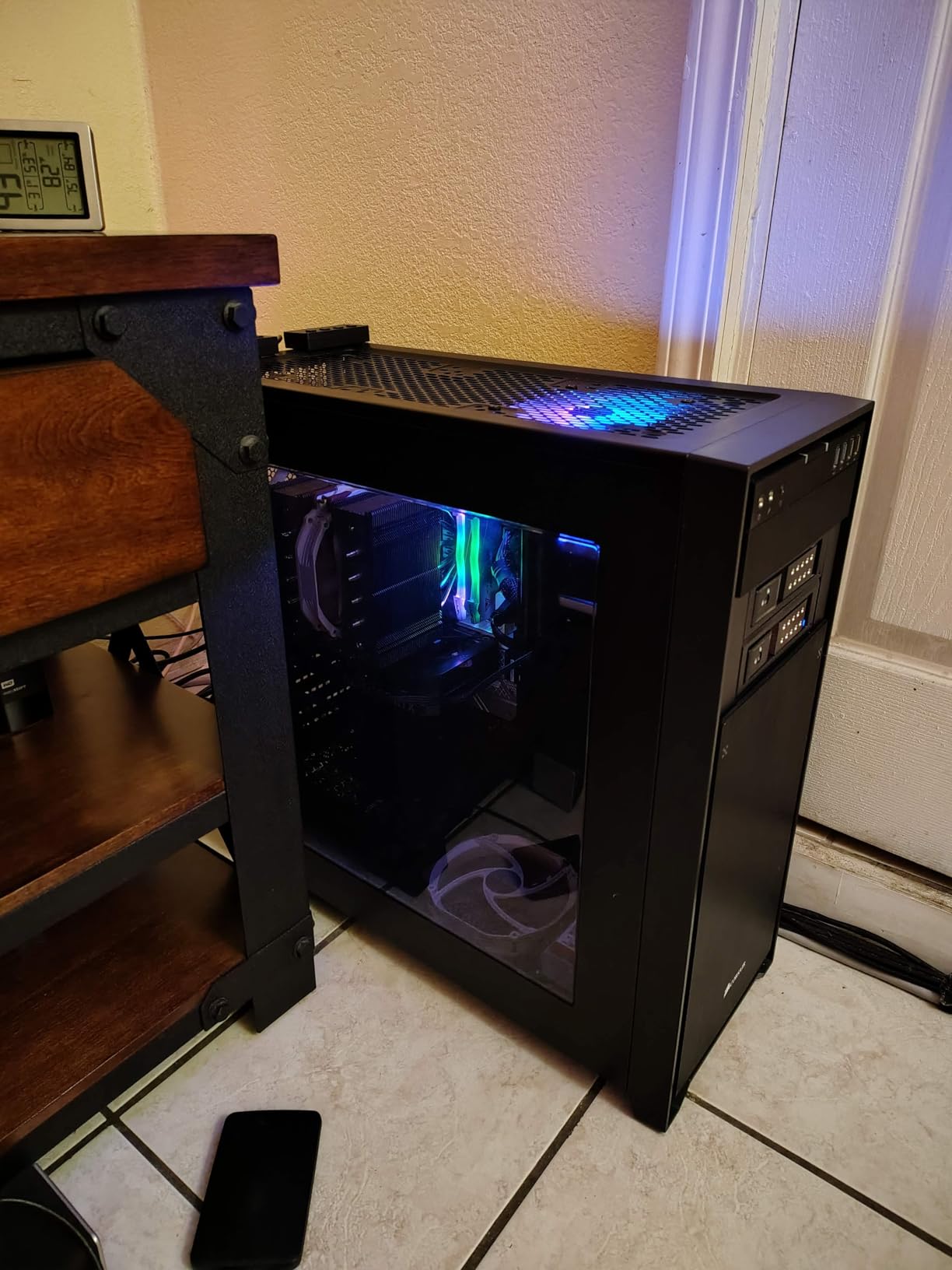 TUF Gaming X870E-PLUS WIFI7 AMD X870E ATX Motherboard with 16+2+1 80A Power Stages, DDR5 Support with AEMP, PCIe 5.0 x16 with PCIe Slot Q-Release Slim, Four M.2 Slots, WiFi 7 with ASUS WiFi Q-Antenna Customer Review TUF Gaming X870E-PLUS WIFI7 AMD X870E ATX Motherboard with 16+2+1 80A Power Stages, DDR5 Support with AEMP, PCIe 5.0 x16 with PCIe Slot Q-Release Slim, Four M.2 Slots, WiFi 7 with ASUS WiFi Q-Antenna - Customer Photo 1