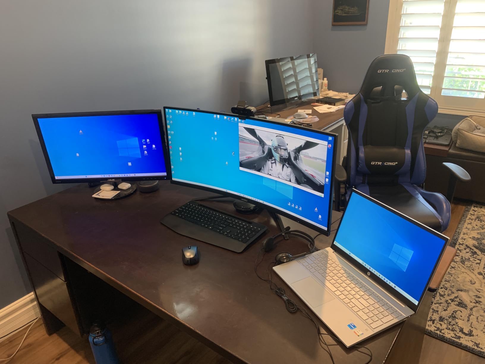 KOORUI 24 Inch Computer Gaming Monitor Full HD 1920 x 1080p 144Hz IPS Ultra-Slim Display with HDMI VGA, Adaptive Sync, 99% SRGB, VESA 100x100mm, Eye Care, Tilt, Black, E2411K - Customer Photo 2