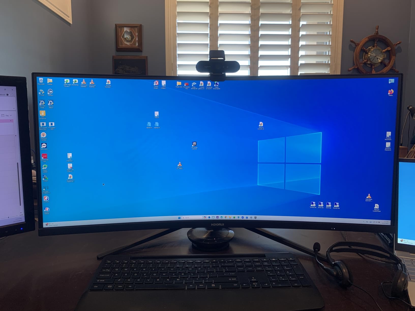 KOORUI 24 Inch Computer Gaming Monitor Full HD 1920 x 1080p 144Hz IPS Ultra-Slim Display with HDMI VGA, Adaptive Sync, 99% SRGB, VESA 100x100mm, Eye Care, Tilt, Black, E2411K Customer Review KOORUI 24 Inch Computer Gaming Monitor Full HD 1920 x 1080p 144Hz IPS Ultra-Slim Display with HDMI VGA, Adaptive Sync, 99% SRGB, VESA 100x100mm, Eye Care, Tilt, Black, E2411K - Customer Photo 2