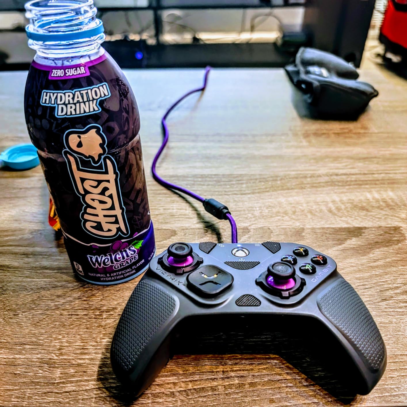 Turtle Beach Victrix Gambit Prime Wired Tournament Controller Licensed for Xbox Series X|S, Xbox One & PC - Swappable Thumbsticks, Rapid Fire Triggers, Remappable Buttons, Customizable Functions - Customer Photo 1