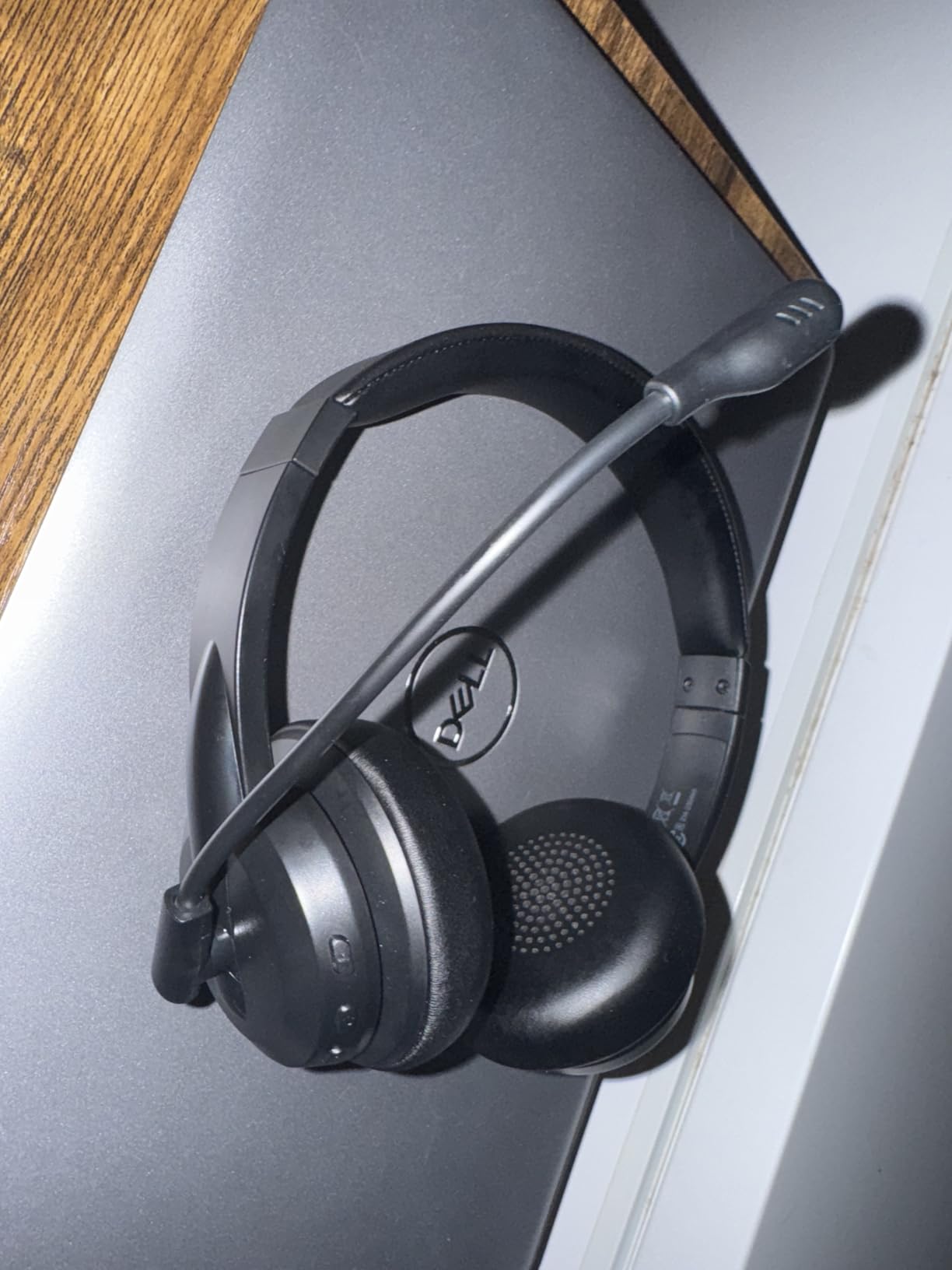 Masajoy Wireless Headset with Mic for Work with AI Noise Cancelling Mic for Clear Calls, Bluetooth V5.3 Headphones with Microphone to USB A/C Dongle & Mic Mute for Computer Laptop PC iPhone (Black) Customer Review Masajoy Wireless Headset with Mic for Work with AI Noise Cancelling Mic for Clear Calls, Bluetooth V5.3 Headphones with Microphone to USB A/C Dongle & Mic Mute for Computer Laptop PC iPhone (Black) - Customer Photo 1