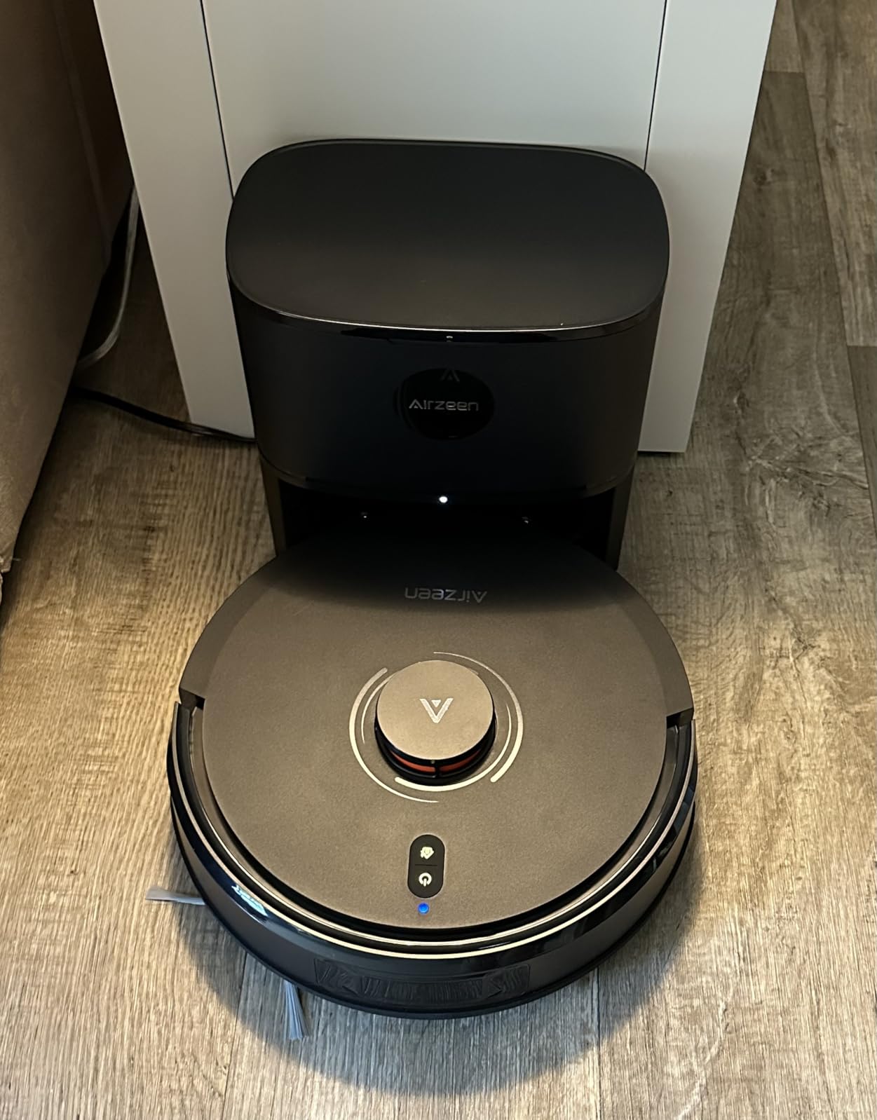 Robot Vacuum and Mop, Self-Emptying Robot Vacuum Cleaner with 5000Pa Suction, Laser Navigator with Smart Mapping Robotic Vacuums, 150Mins Runtime,Schedule,App Alexa Control for Carpet/Pet Hair,Q10 pro - Customer Photo 2