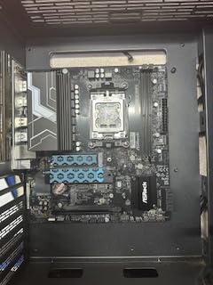ASRock B850M-X R2.0 Micro-ATX AM5 Motherboard, AMD Ryzen 9000/8000/7000 Support, DDR5 8200+ OC, PCIe 5.0, 2.5G LAN, 6+1+1 Power Phase, BIOS Flashback - Customer Photo 1
