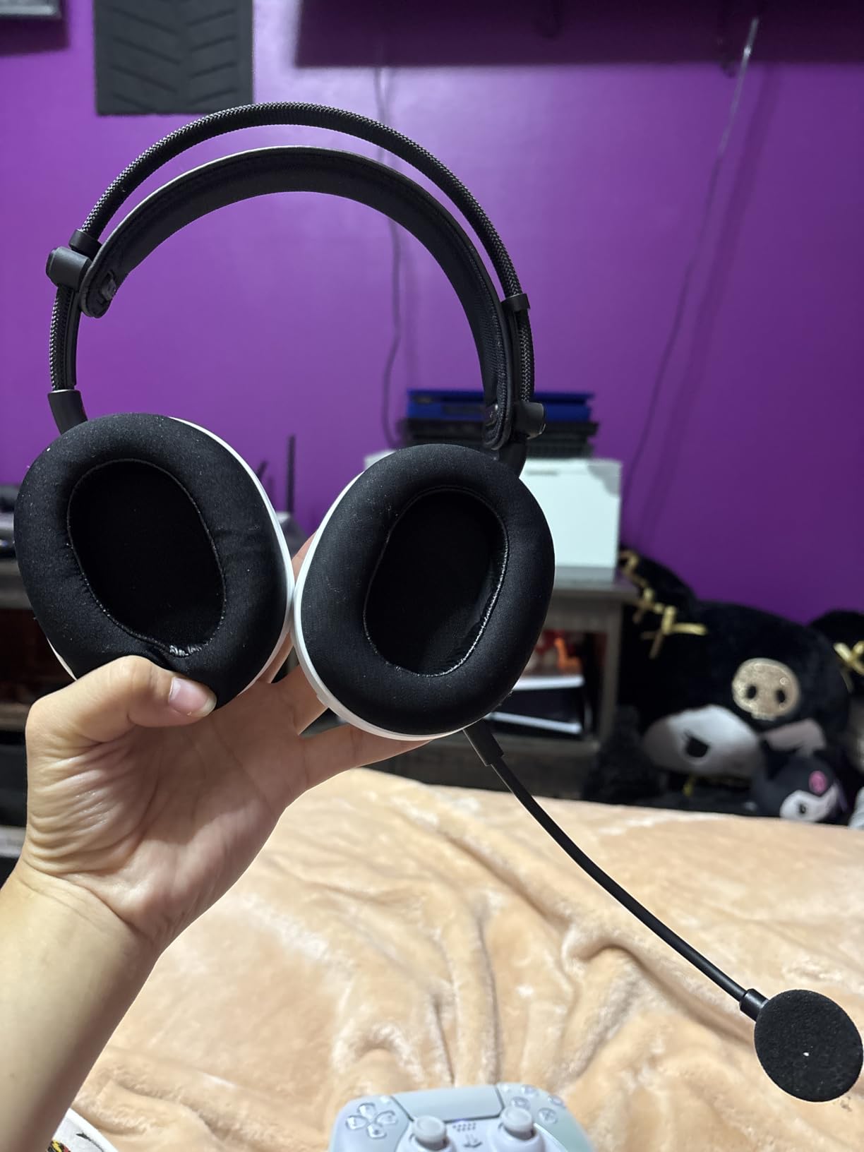 Sony INZONE H9 II Wireless Noise Canceling Gaming Headset, WH-1000XM6 Drivers, Lightweight, Detachable Cardoid AI Mic, 2.4GHz and Bluetooth, Soft Case, for PC, PS5, Switch, and Mobile, Black Customer Review Sony INZONE H9 II Wireless Noise Canceling Gaming Headset, WH-1000XM6 Drivers, Lightweight, Detachable Cardoid AI Mic, 2.4GHz and Bluetooth, Soft Case, for PC, PS5, Switch, and Mobile, Black - Customer Photo 1