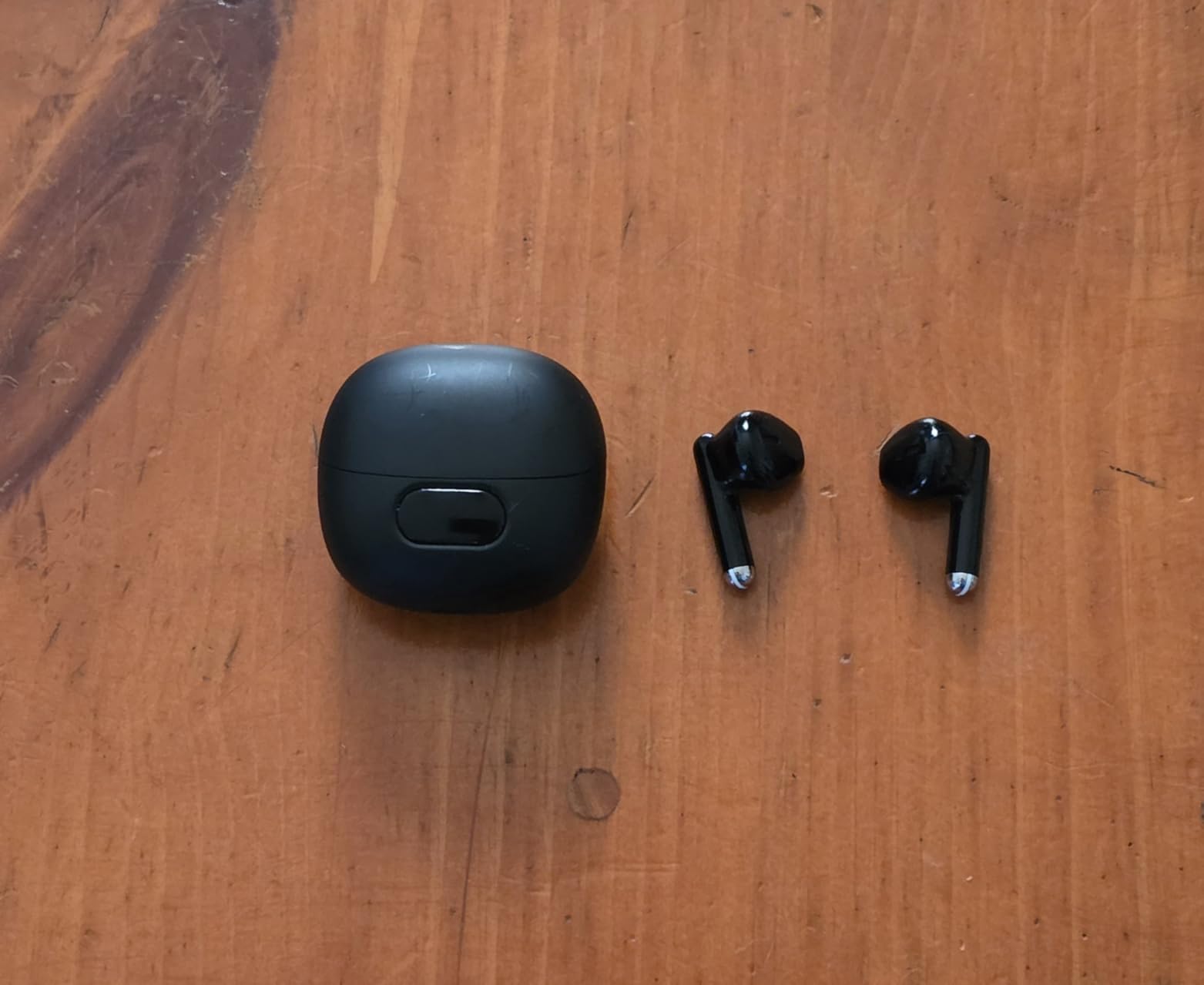 Pixel Buds Wireless Earbuds for Google Pixel 10 9a 9 Pro XL Fold 8a 8 Pro 7a 7Pro 6a 6Pro 5 4a 3XL, Ear Buds Bluetooth Headphones with LED Charging Case, Deep Bass Stereo Sound, 40 Hours Playtime, IP7 - Customer Photo 1