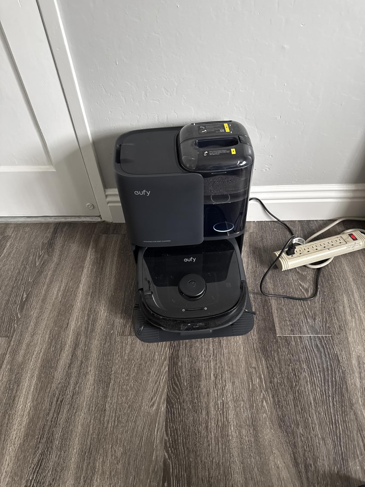 eufy Robot Vacuum E25, HydroJet System with Roller Mop, 20,000 Pa Turbo Suction, All-in-One Robot Vacuum and Mop Combo, Edge-to-Corner Cleaning, Zero-Tangle Design, AI Obstacle Avoidance (Upgraded) - Customer Photo 2